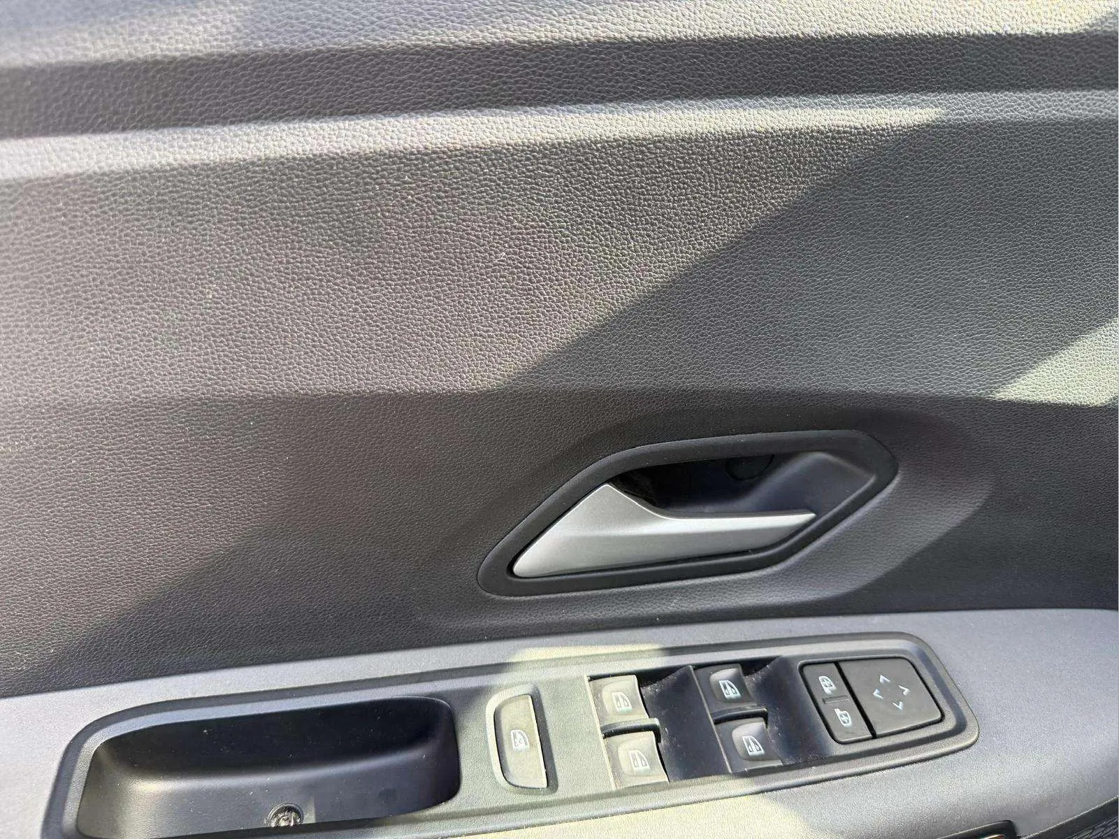 Dacia Sandero Expression TCe 100 - foto 10