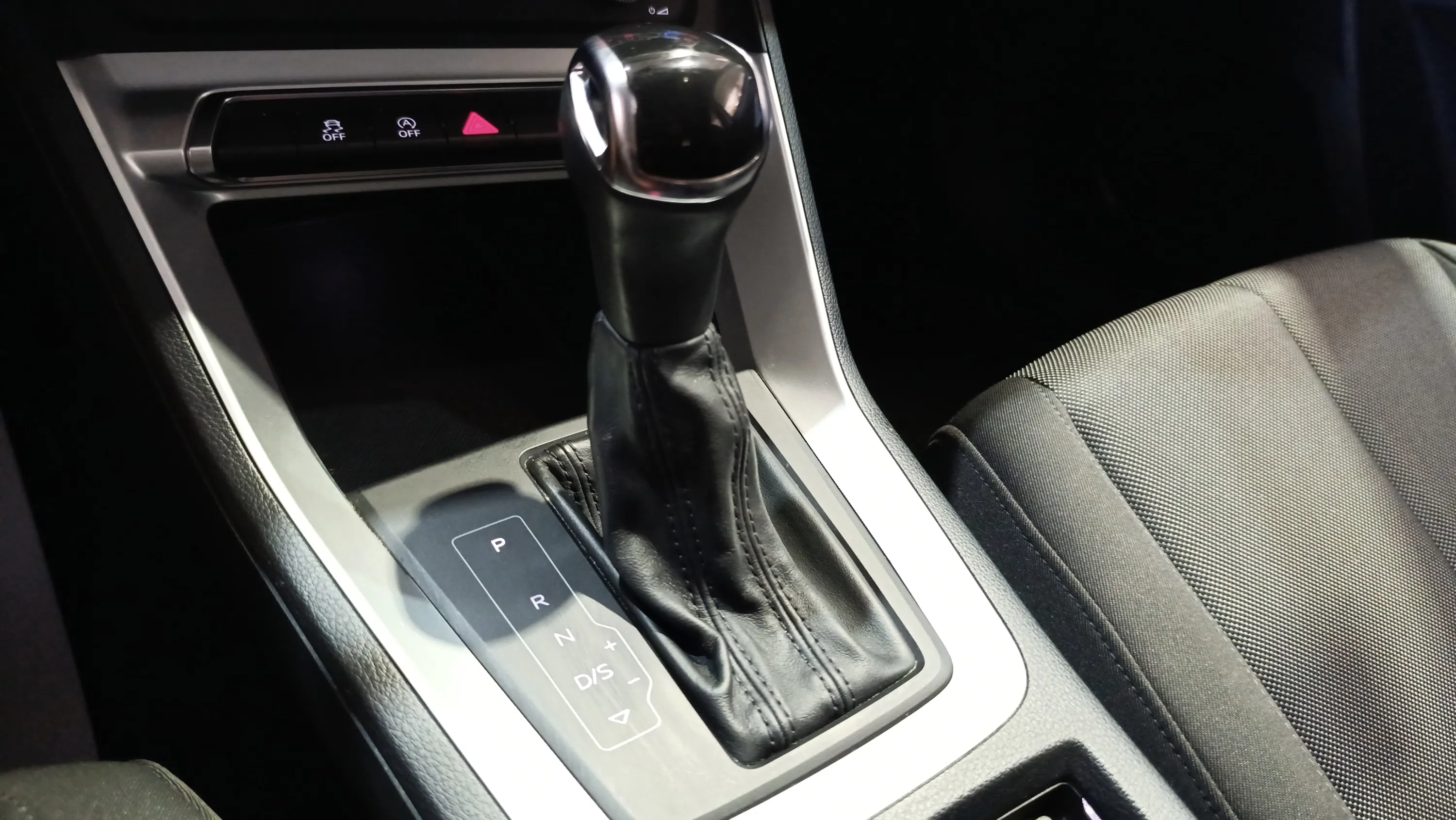 Audi Q3 35 TDI S tronic - foto 25