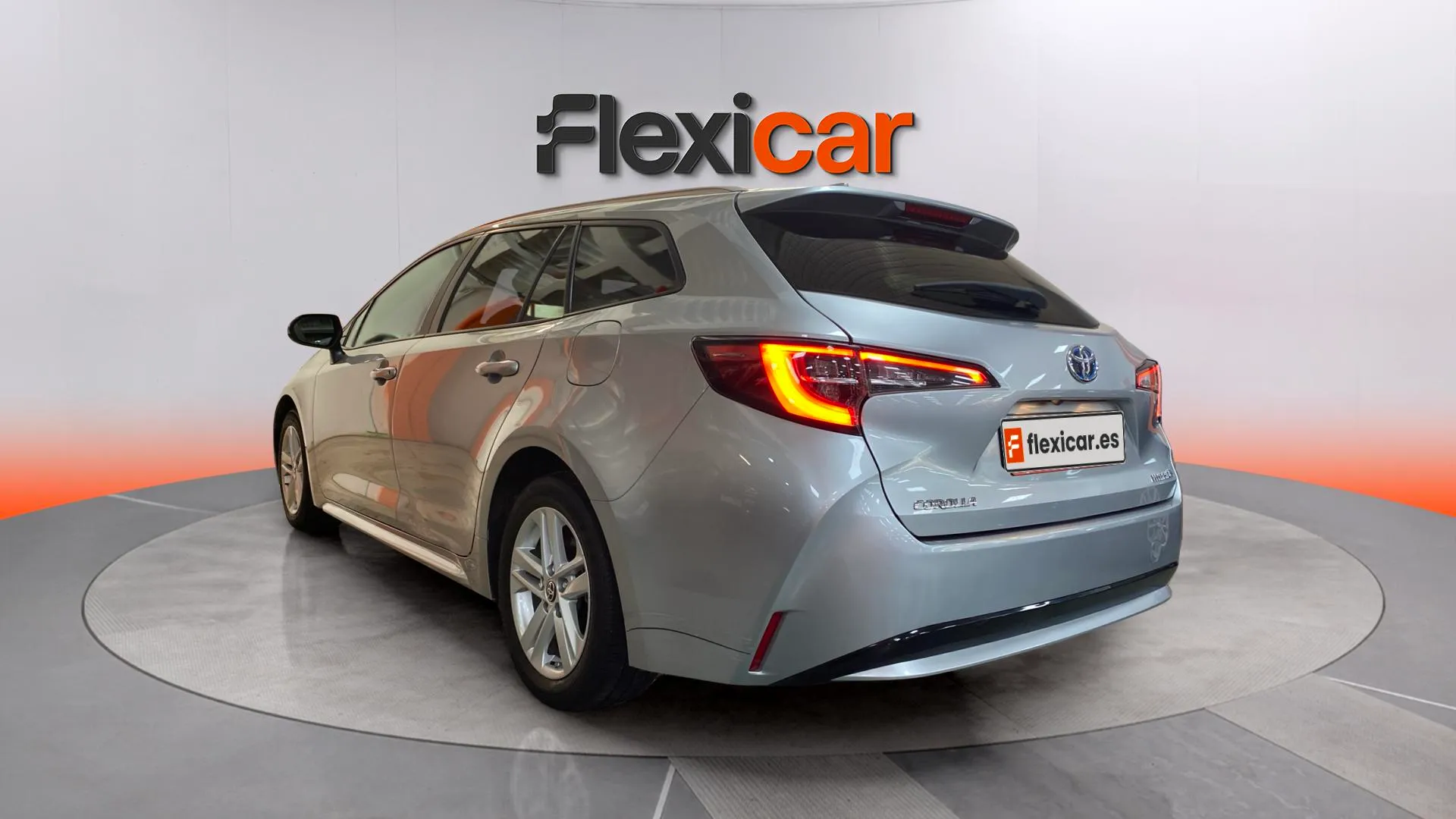 Toyota Corolla 1.8 125H Active Tech E-CVT - foto 5