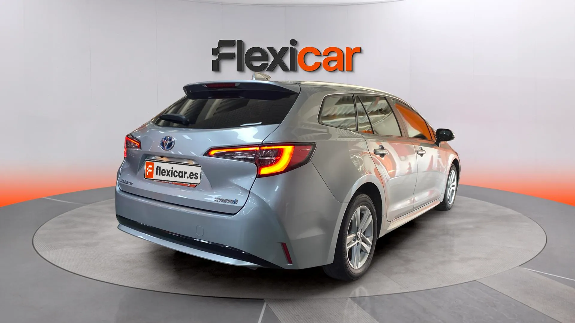 Toyota Corolla 1.8 125H Active Tech E-CVT - foto 7