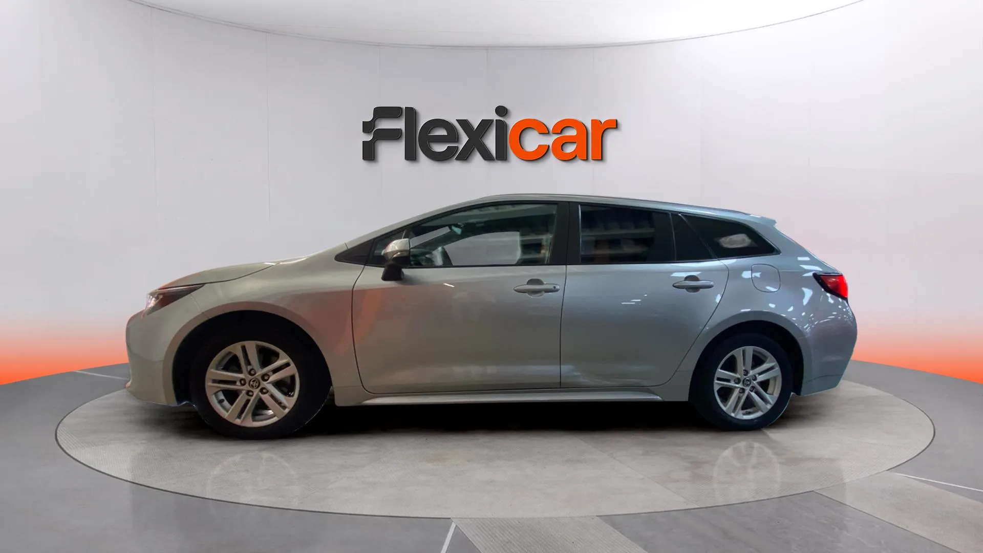 Toyota Corolla 1.8 125H Active Tech E-CVT - foto 4
