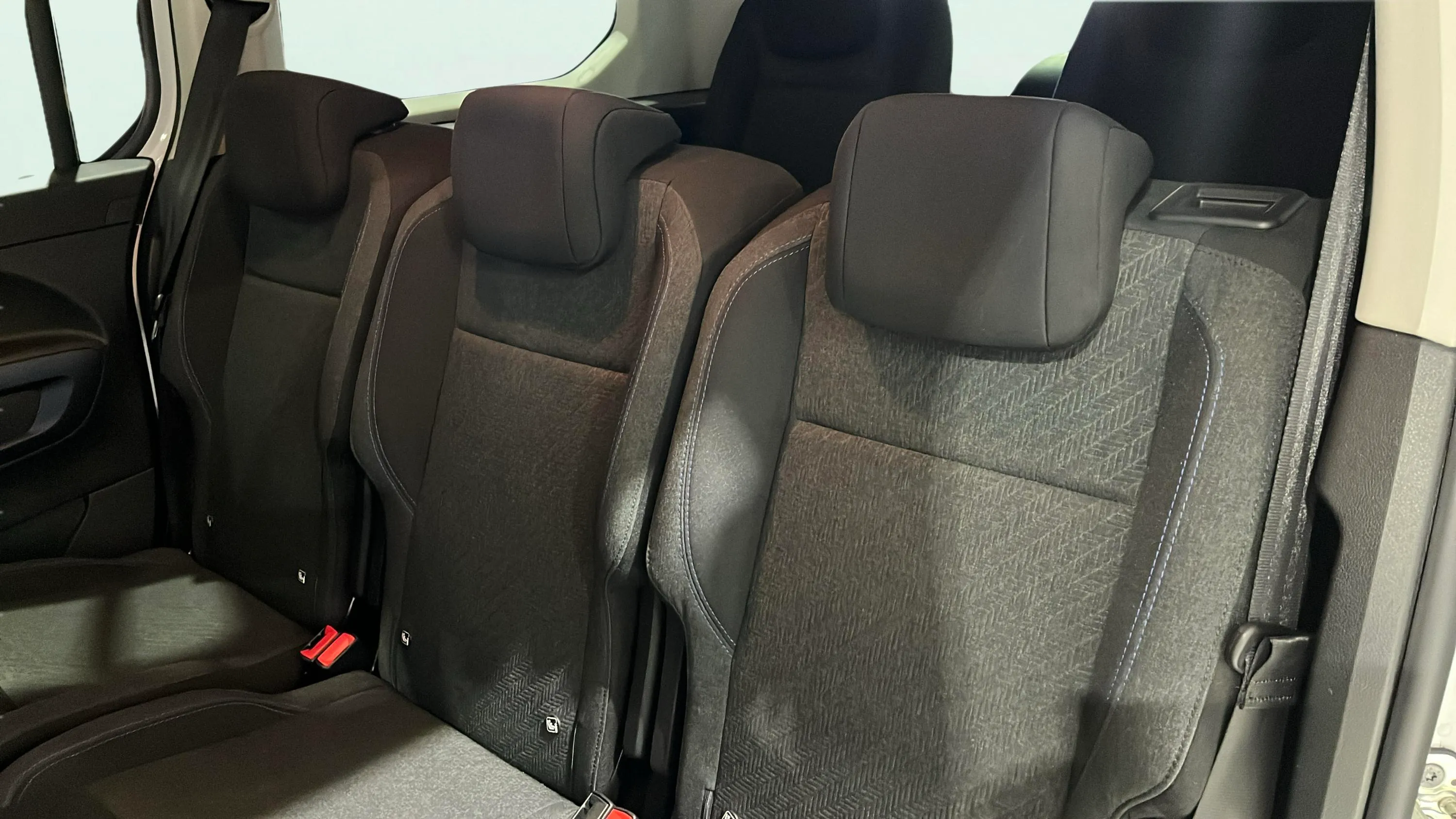Peugeot Rifter Allure Pack Standard PureTech EAT8 - foto 14
