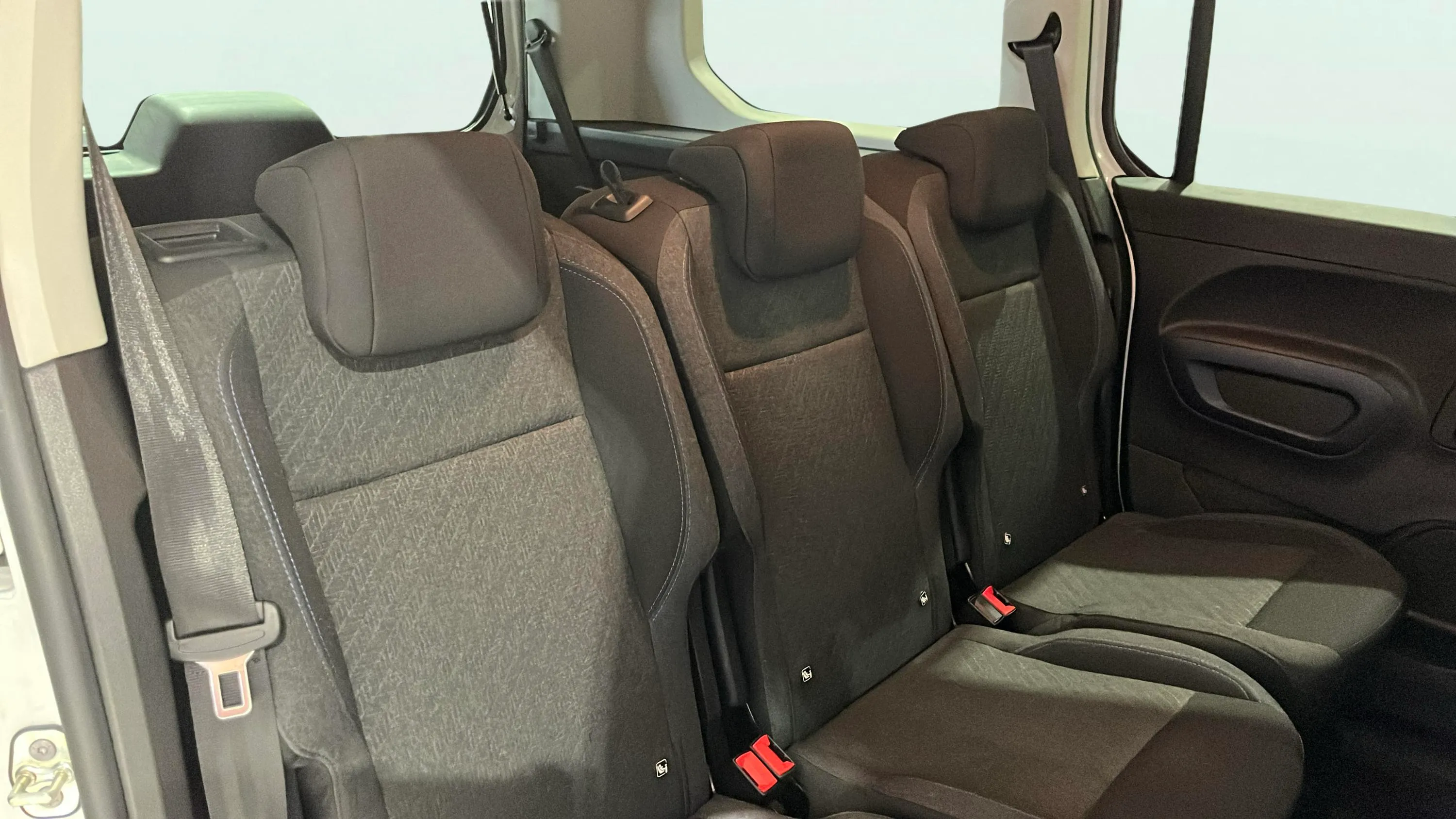 Peugeot Rifter Allure Pack Standard PureTech EAT8 - foto 17