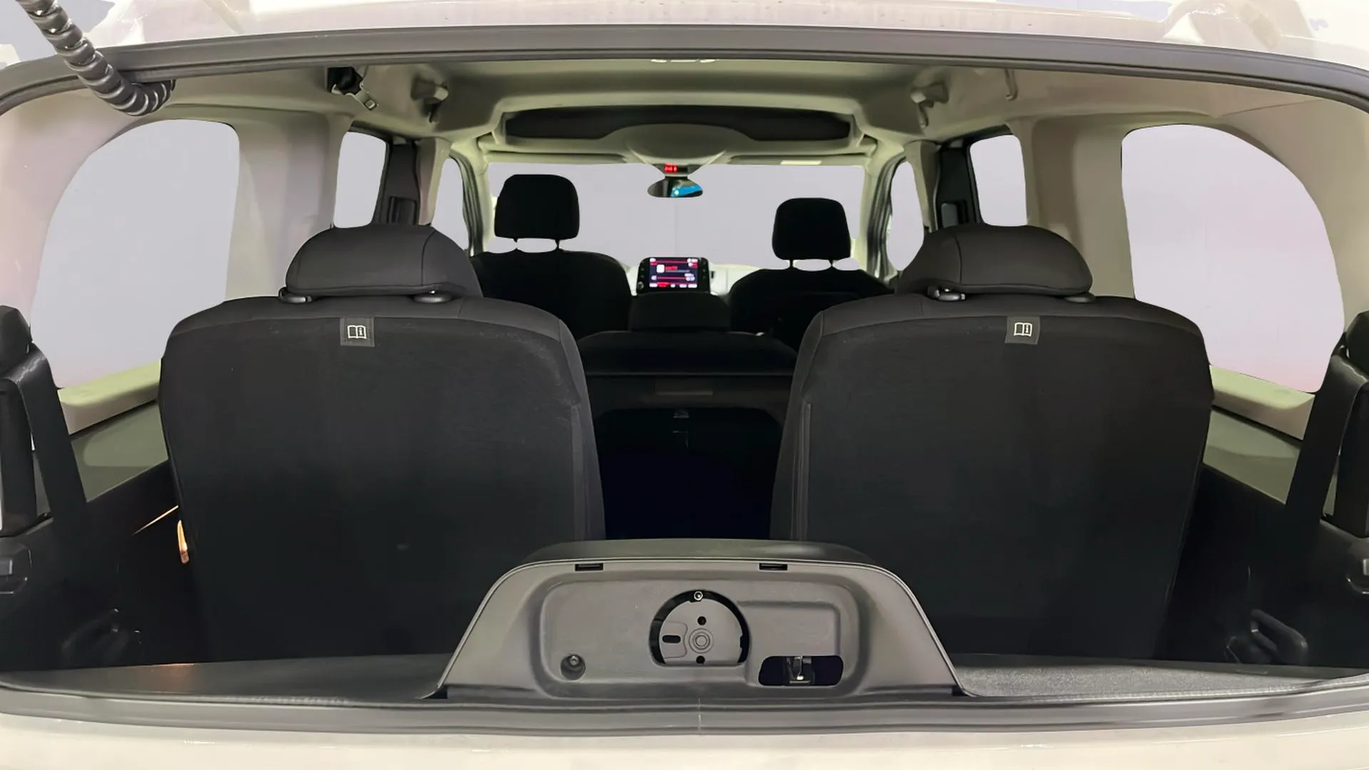 Peugeot Rifter Allure Pack Standard PureTech EAT8 - foto 9