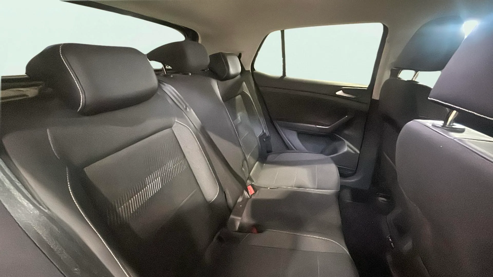 Volkswagen T-Cross Sport 1.0 TSI DSG - foto 16