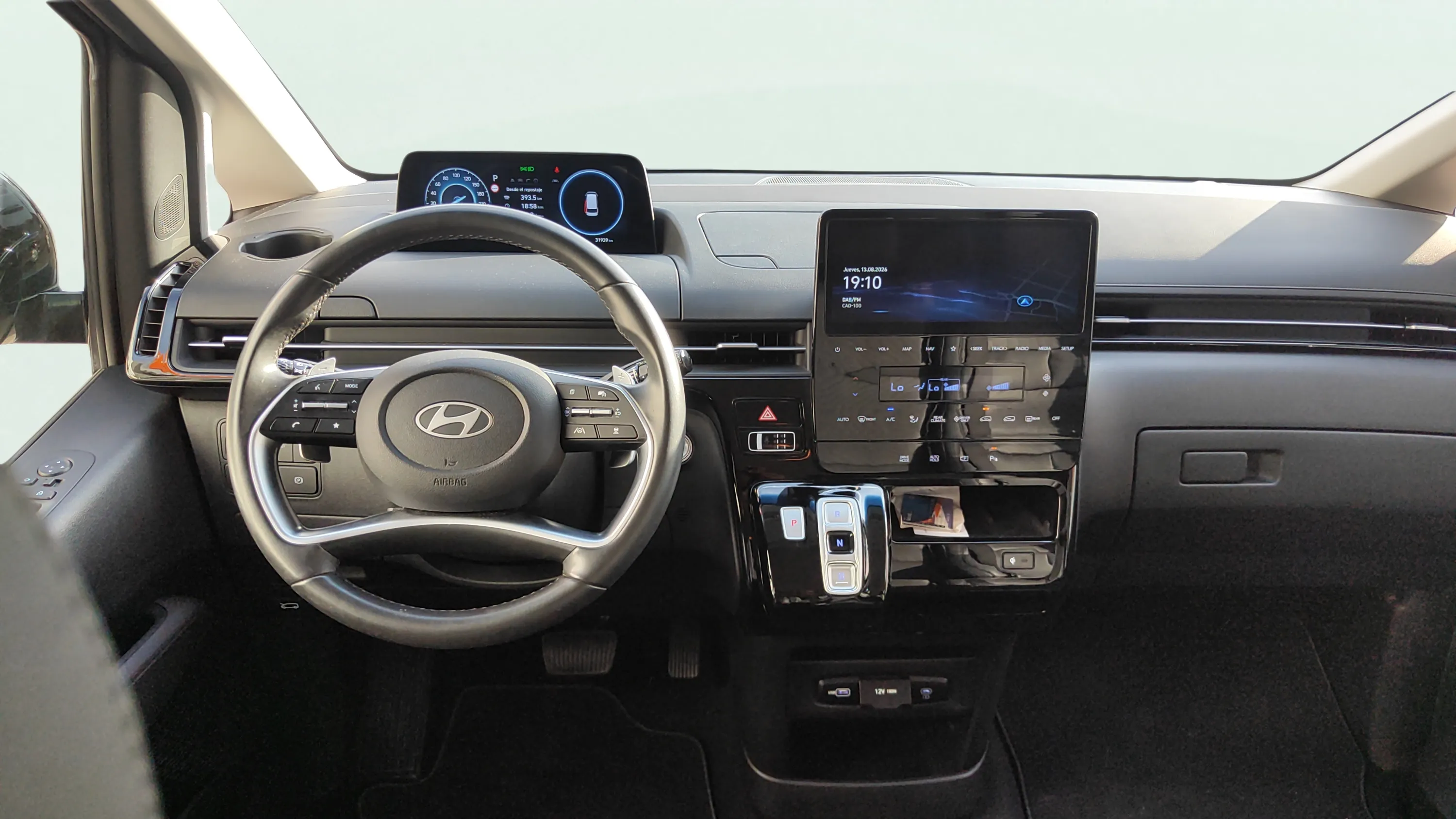 Hyundai STARIA 9S HEV 1.6 T-GDi Tecno - foto 10