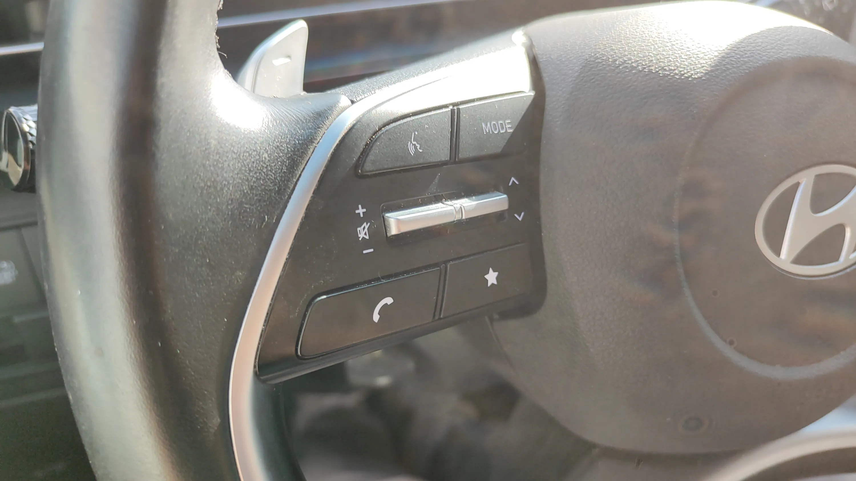 Hyundai STARIA 9S HEV 1.6 T-GDi Tecno - foto 13