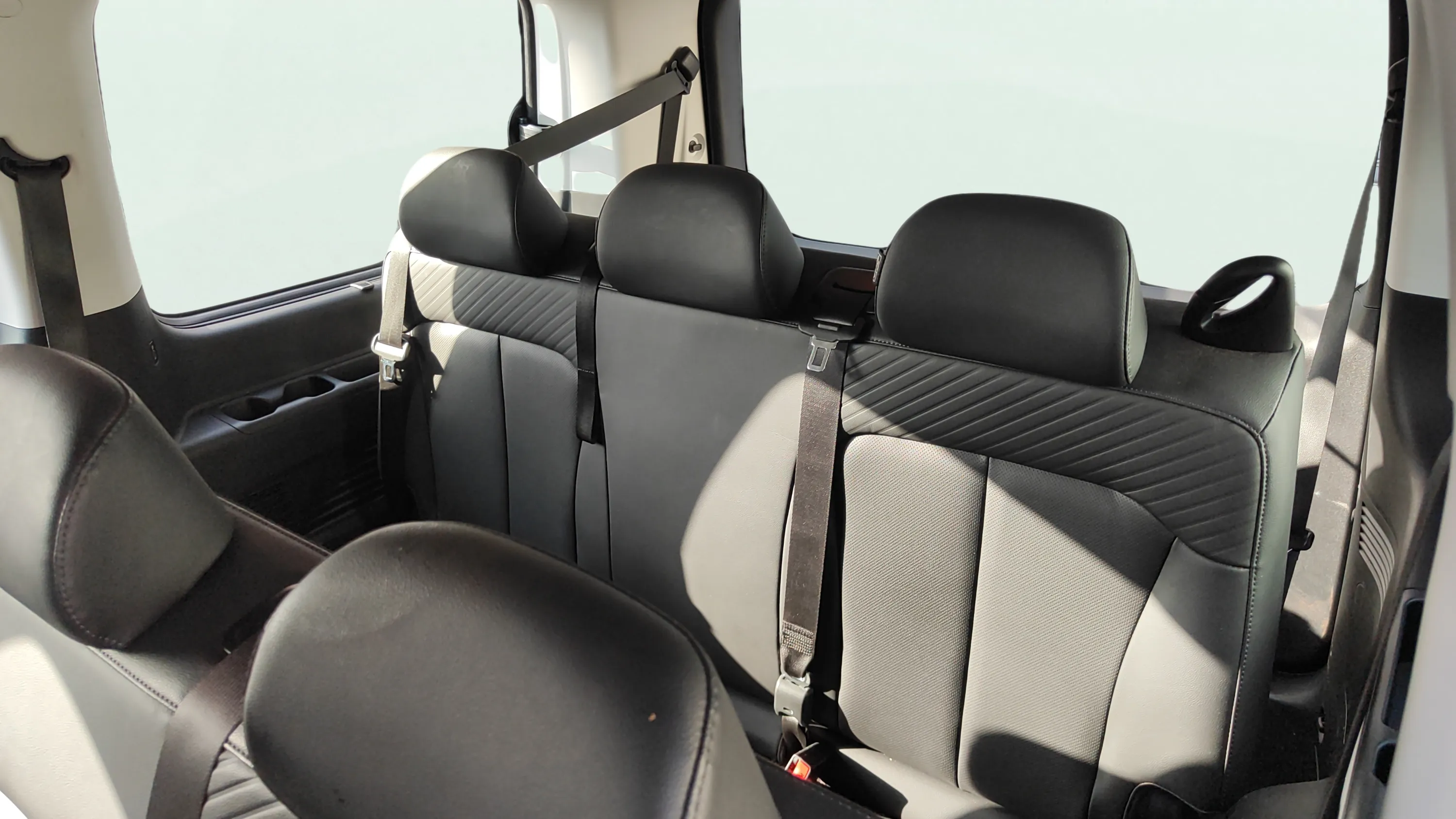 Hyundai STARIA 9S HEV 1.6 T-GDi Tecno - foto 20