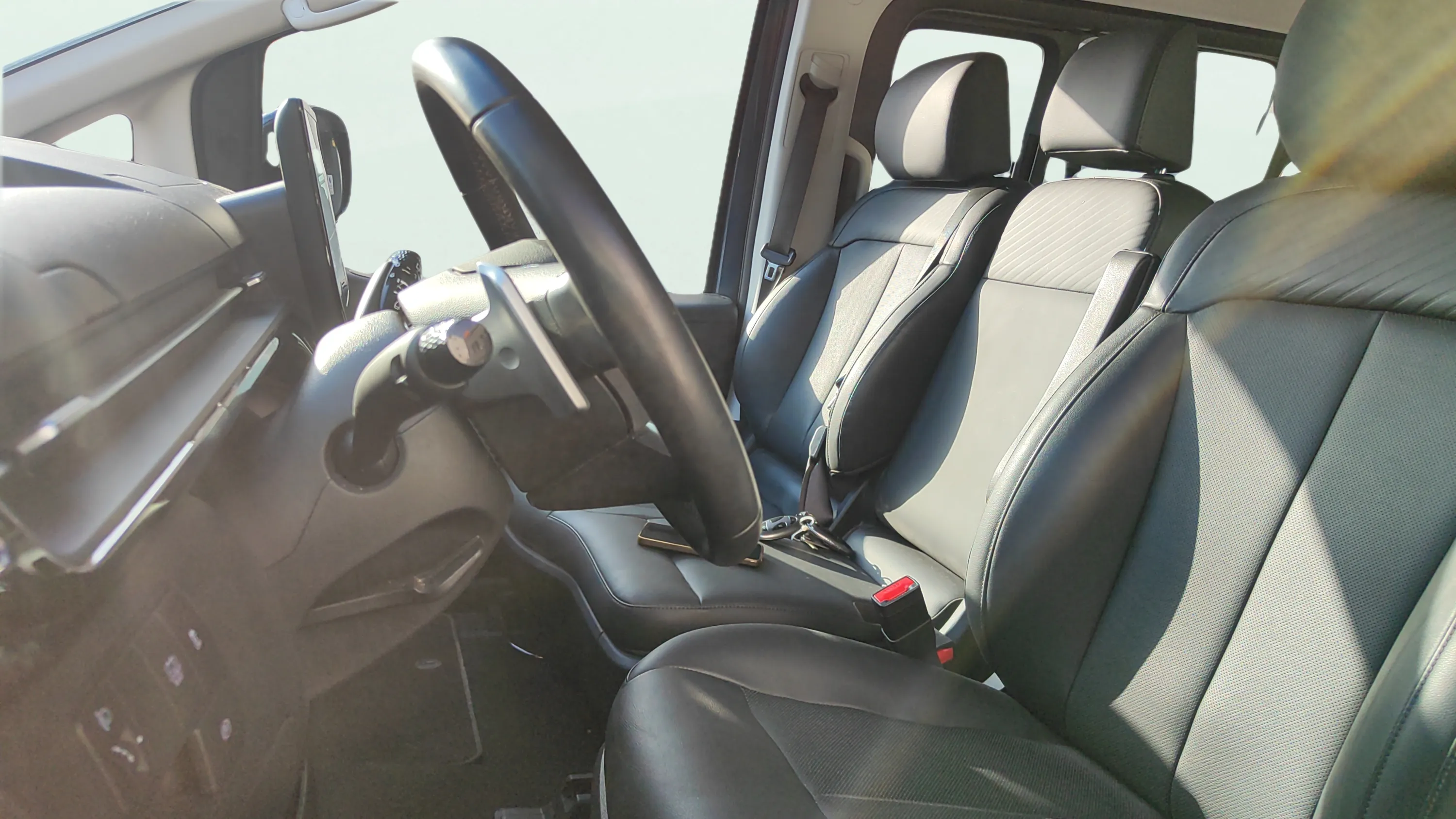 Hyundai STARIA 9S HEV 1.6 T-GDi Tecno - foto 12