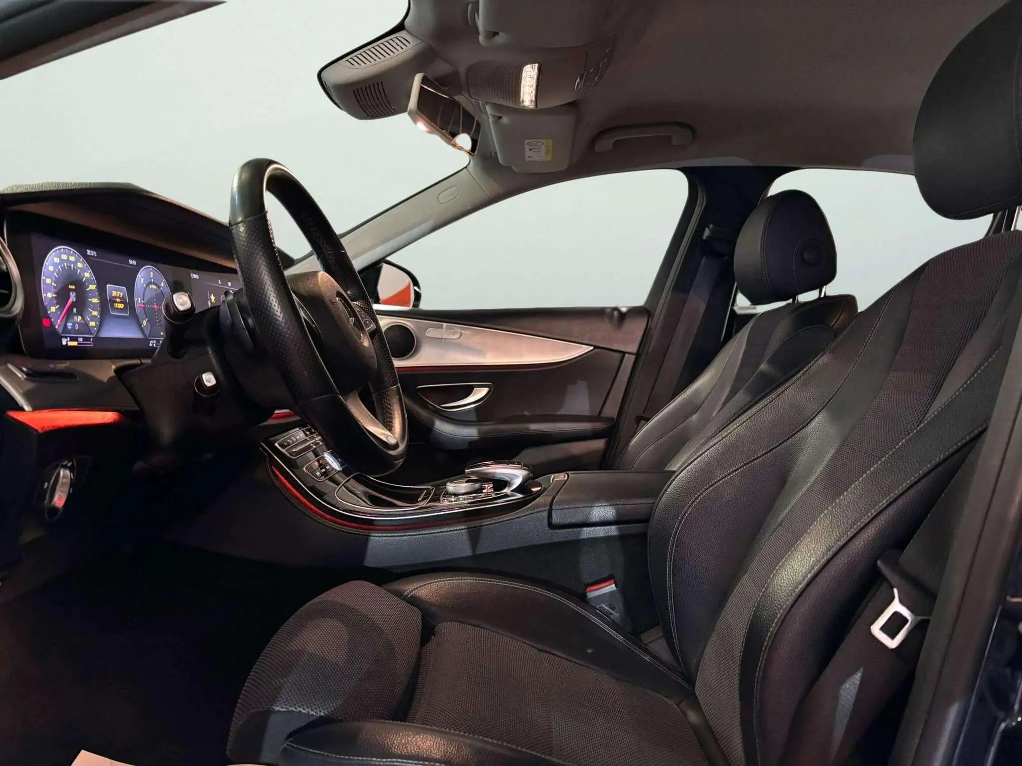 Mercedes-Benz Clase E E 220 d - foto 7