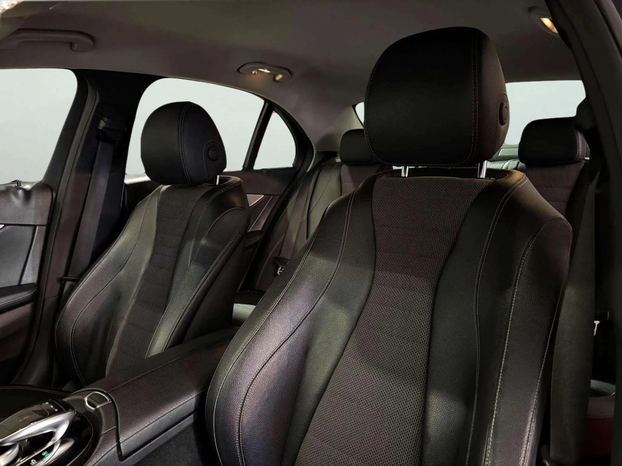 Mercedes-Benz Clase E E 220 d - foto 8