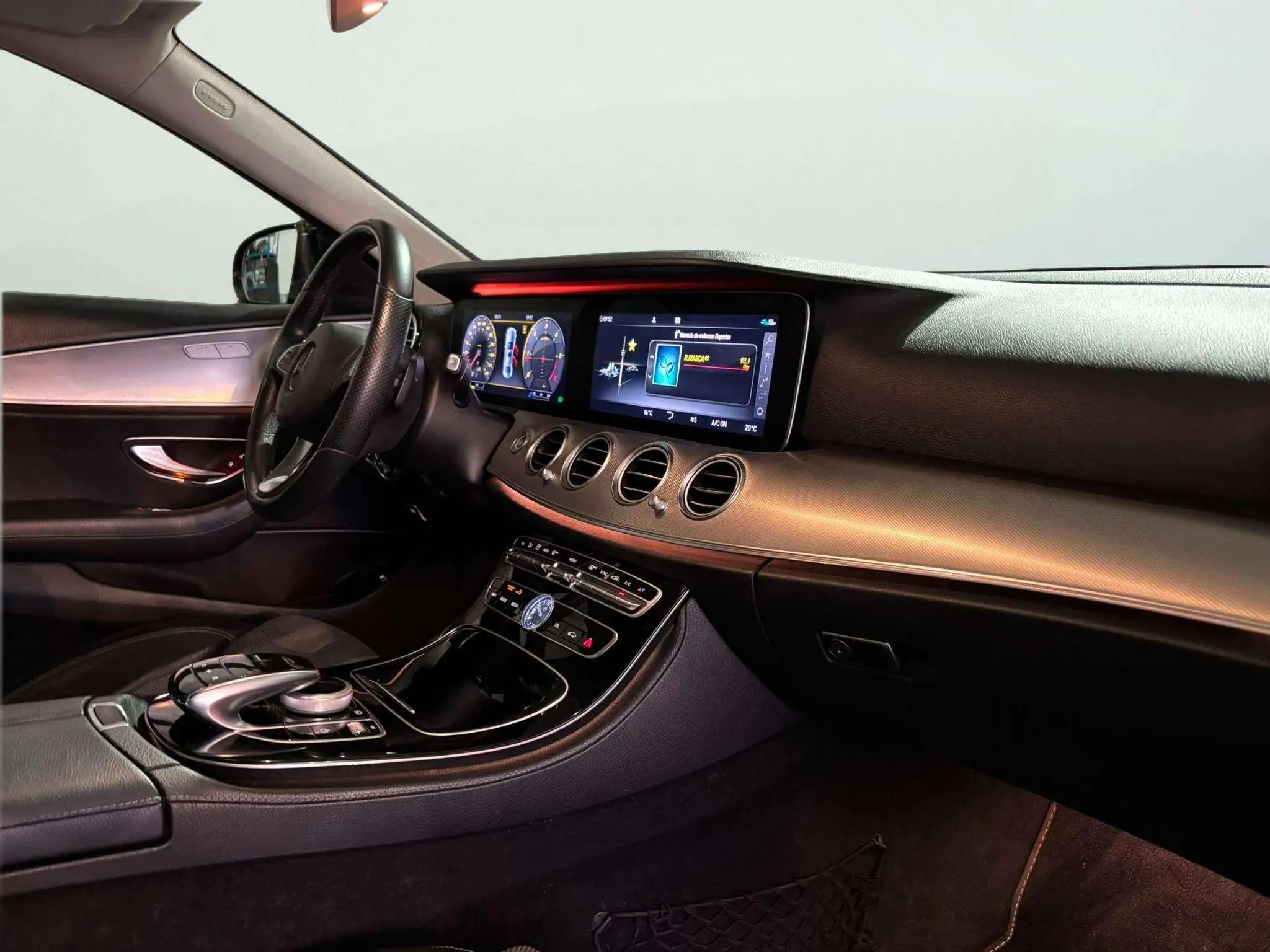 Mercedes-Benz Clase E E 220 d - foto 11