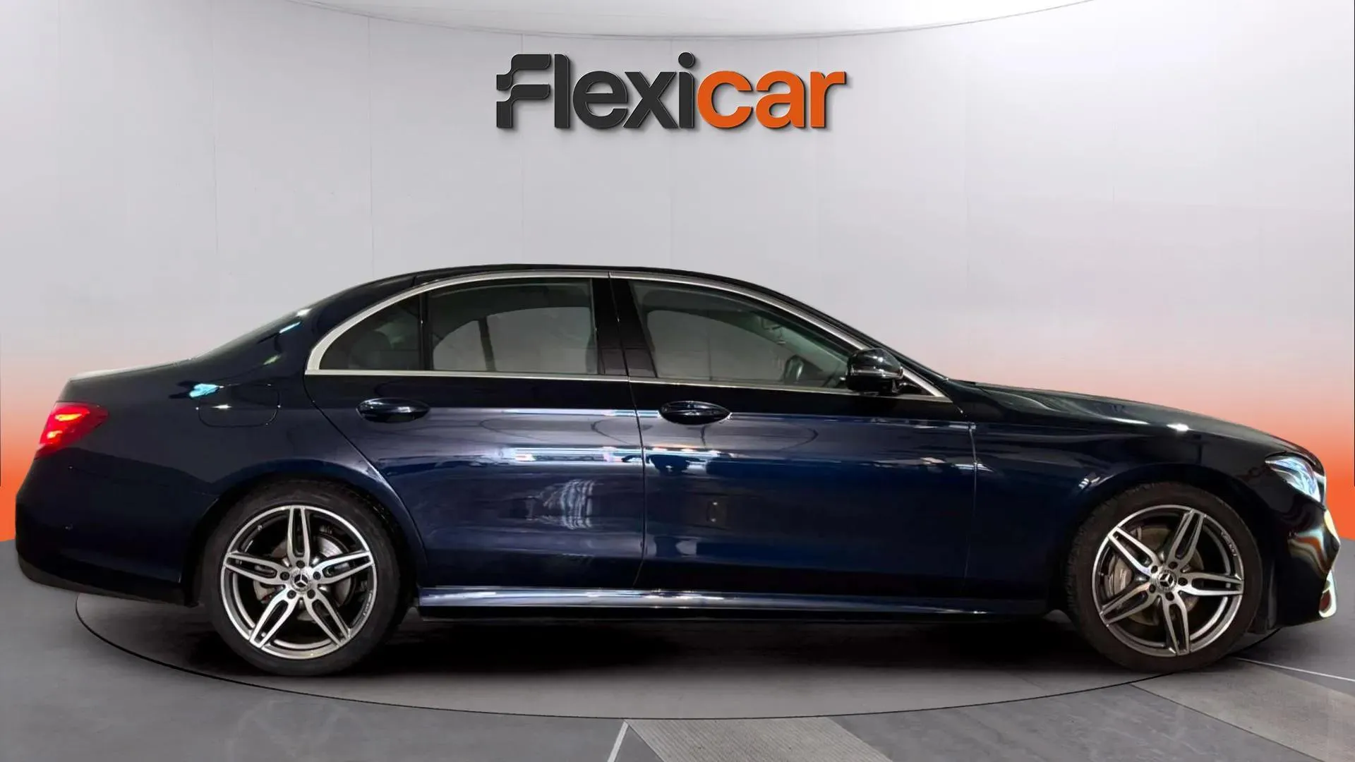 Mercedes-Benz Clase E E 220 d - foto 6