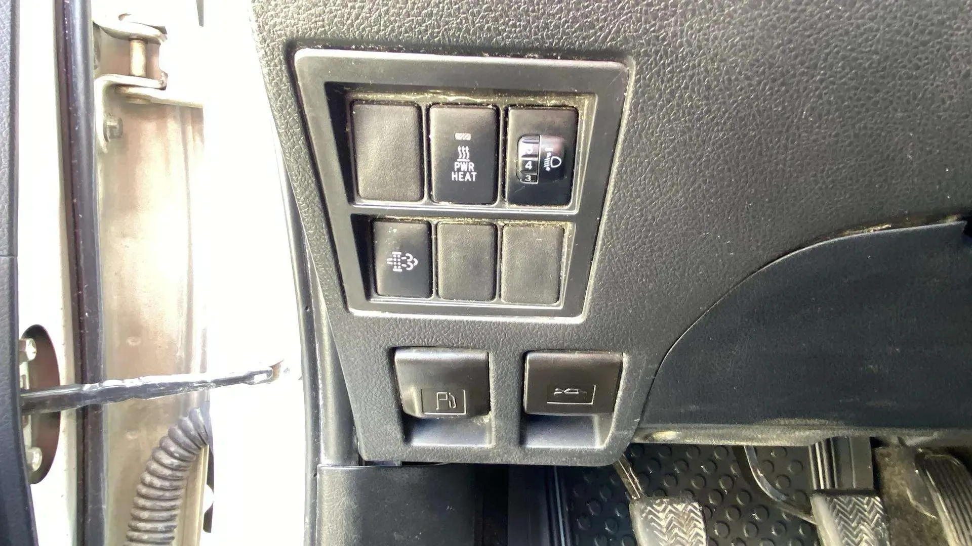 Toyota Hilux - foto 21
