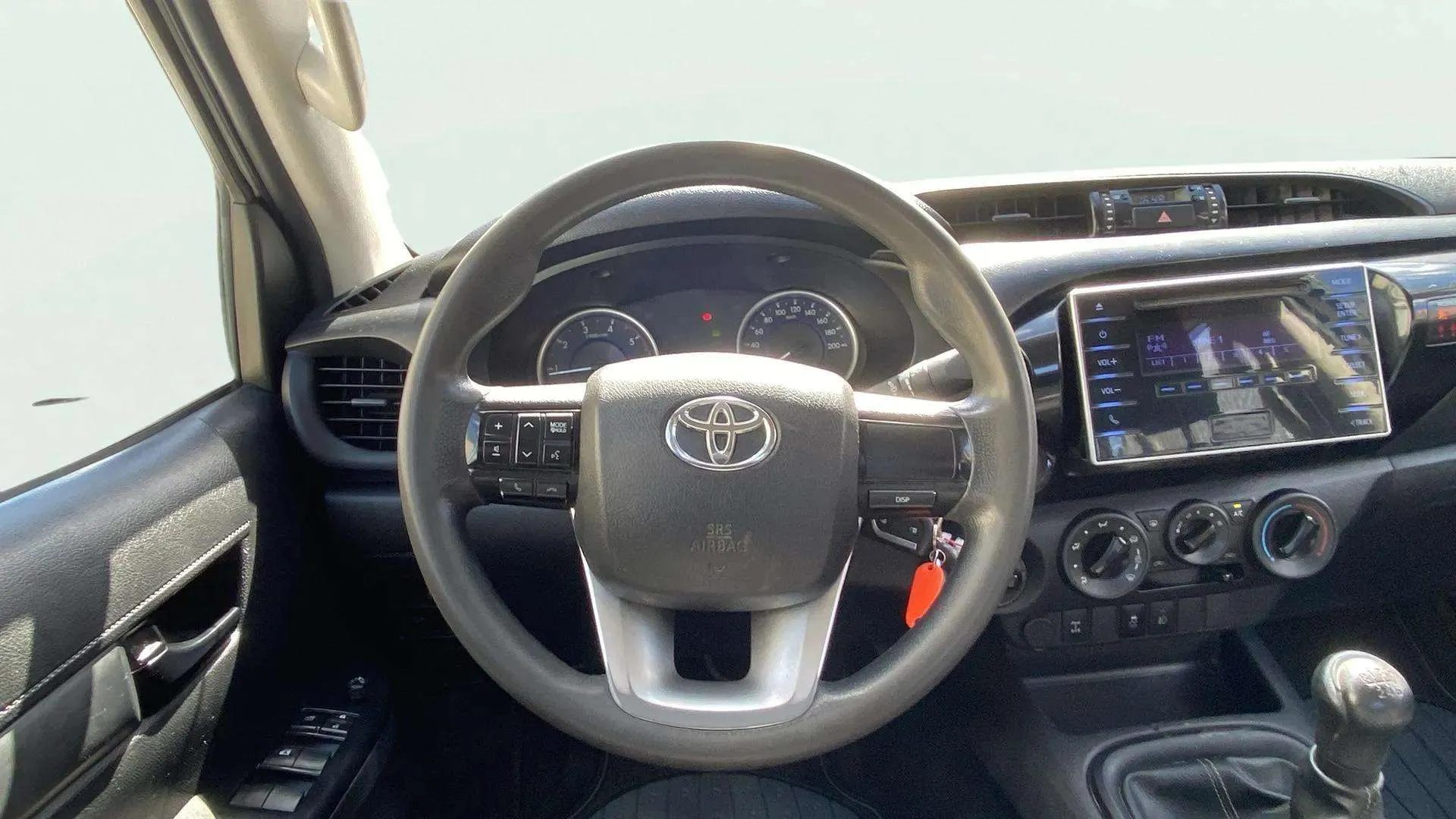 Toyota Hilux - foto 9