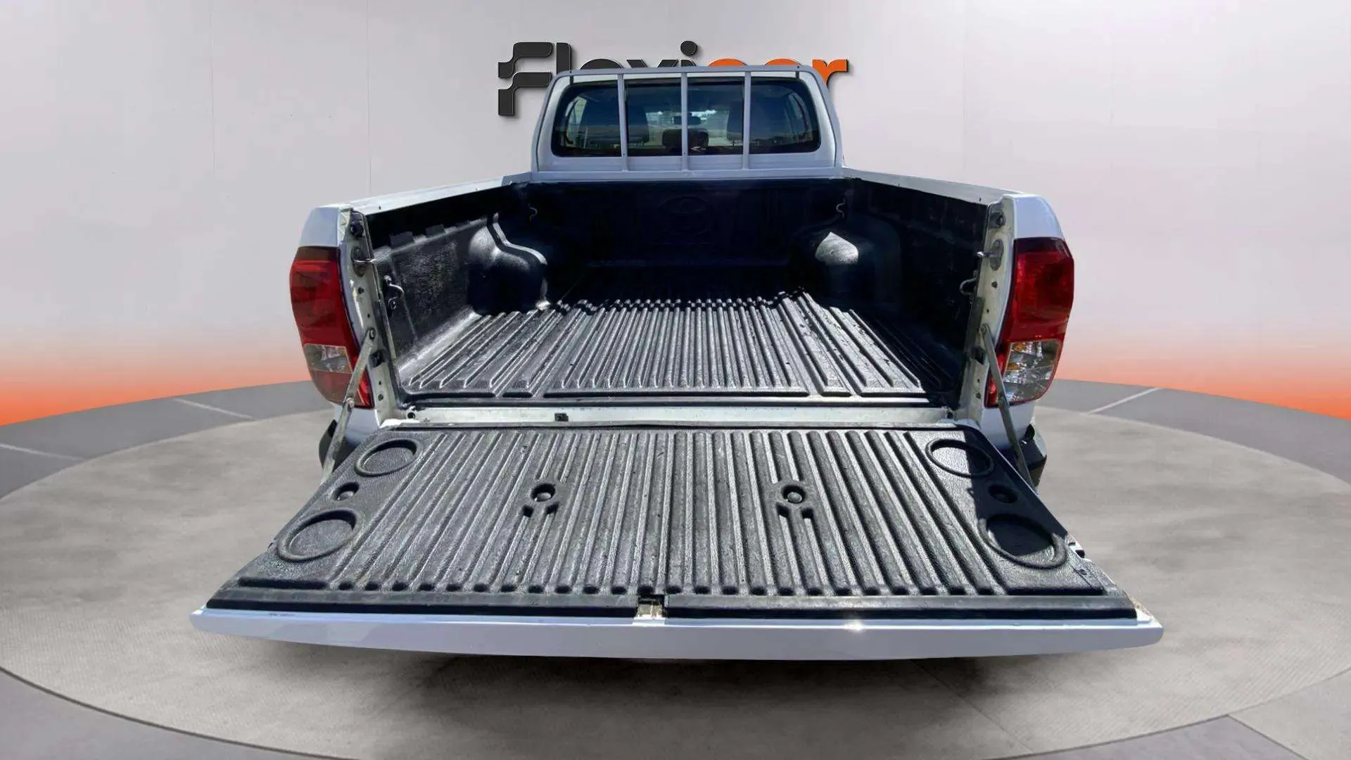 Toyota Hilux - foto 15