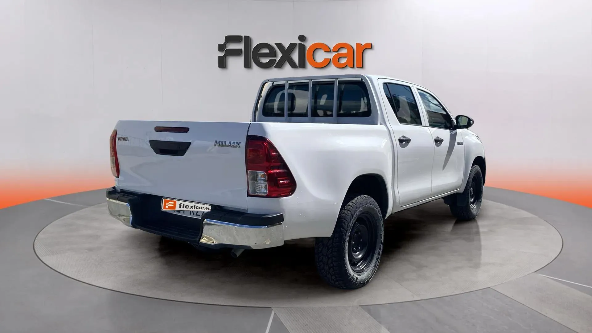 Toyota Hilux - foto 3