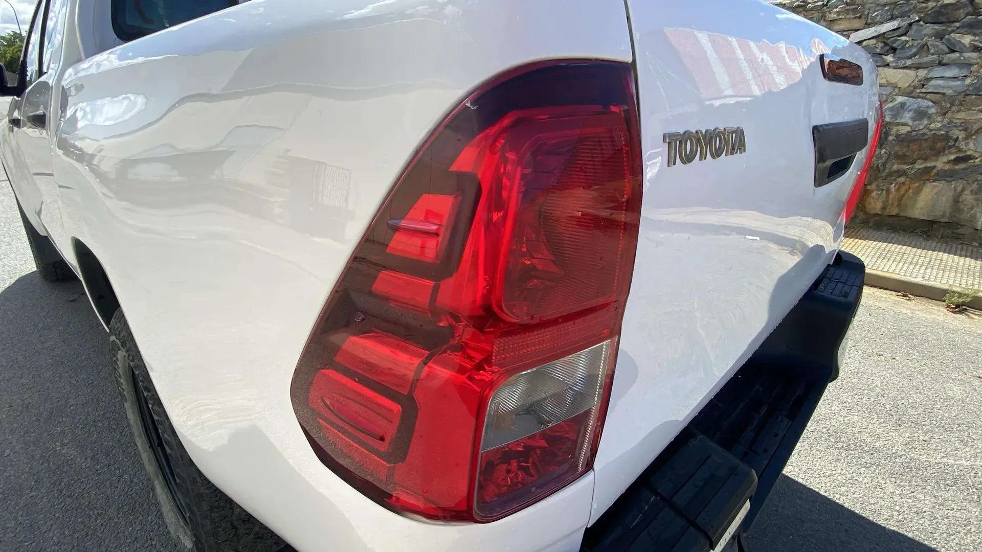 Toyota Hilux - foto 38