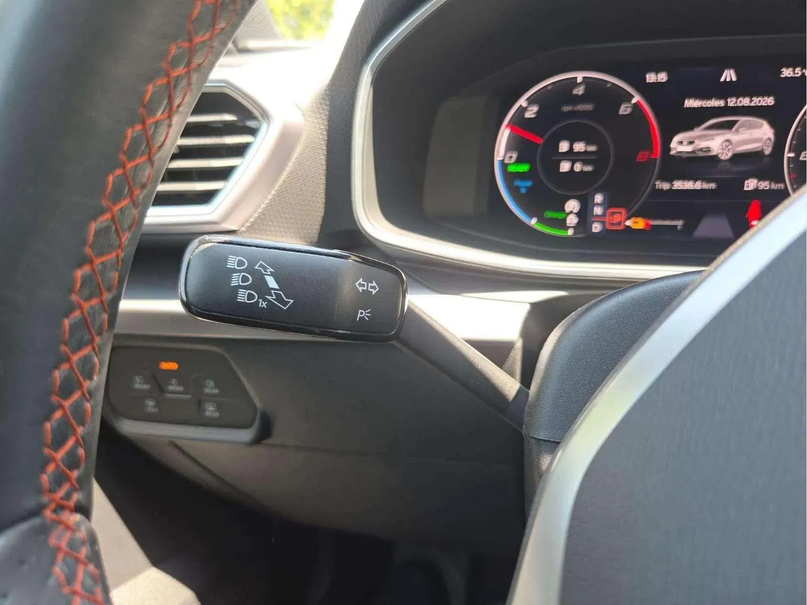 SEAT León 1.4 e-Hybrid DSG-6 FR XM - foto 17