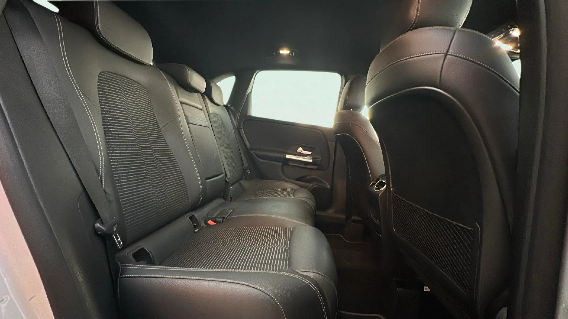 Mercedes-Benz Clase B B 180 d - foto 17