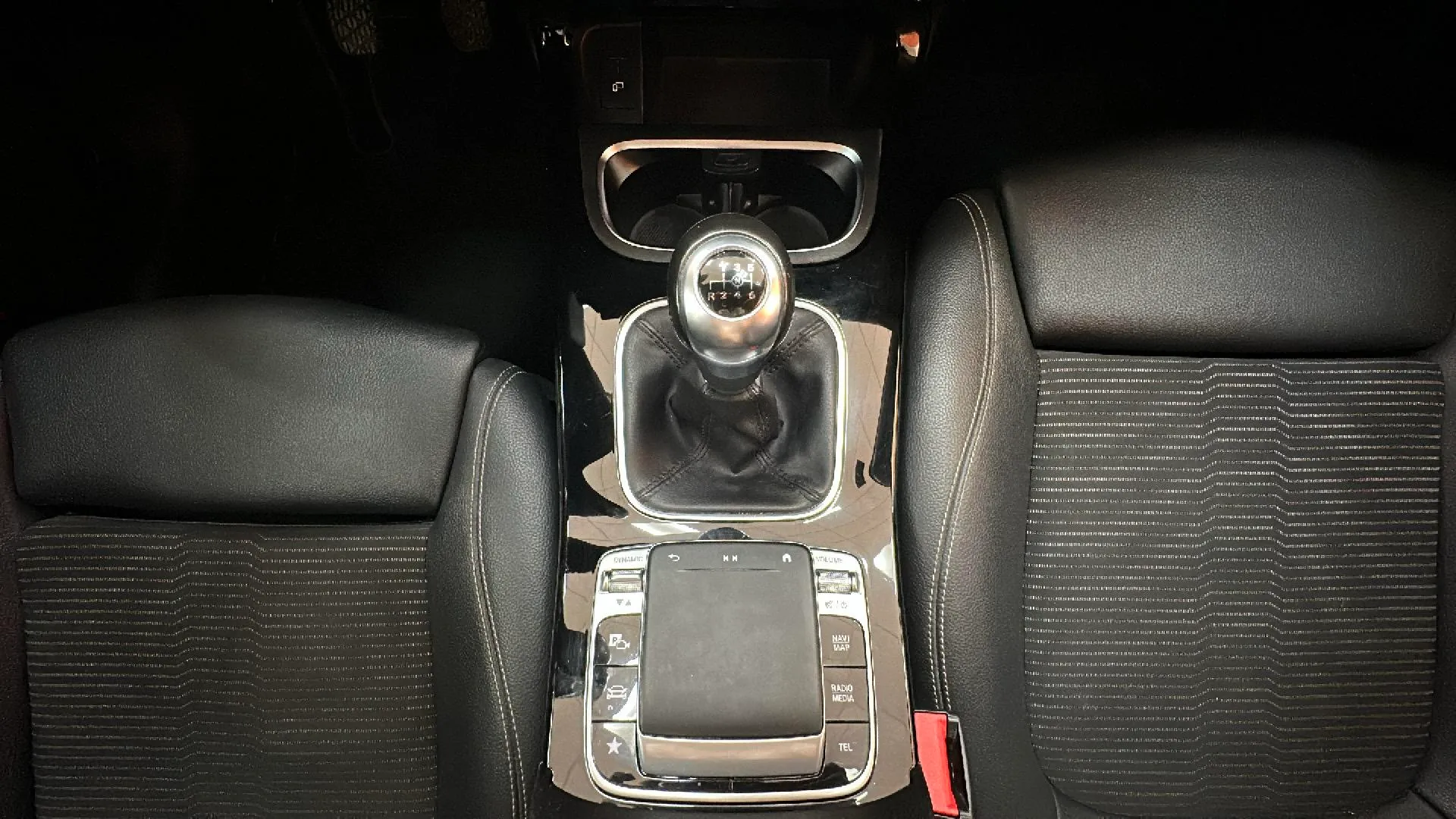 Mercedes-Benz Clase B B 180 d - foto 12