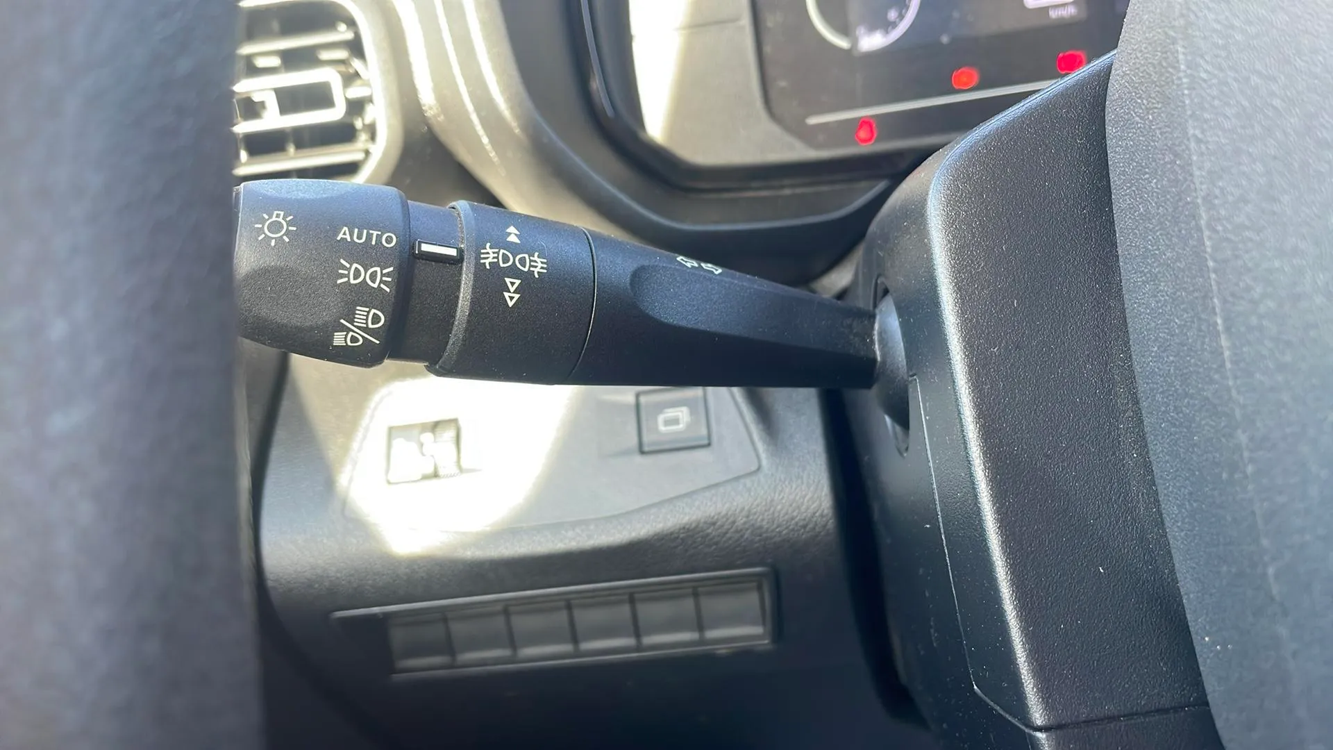 Citroën Berlingo Talla M BlueHDi 100 Plus - foto 31