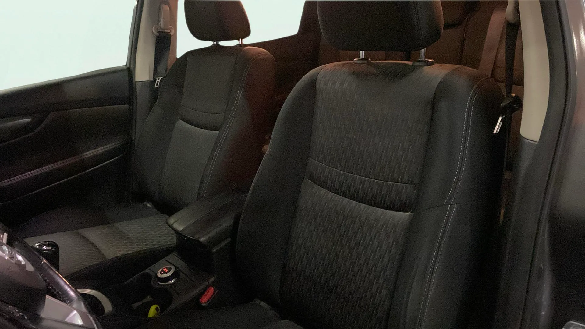 Nissan X-Trail 2.0 dCi 4x4-i N-Connecta - foto 28