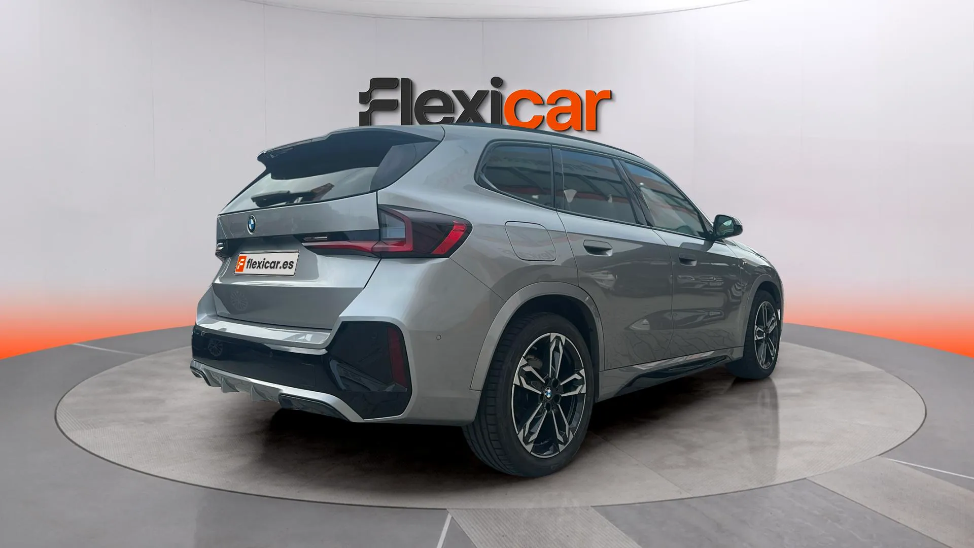 BMW X1 sDrive18d - foto 8