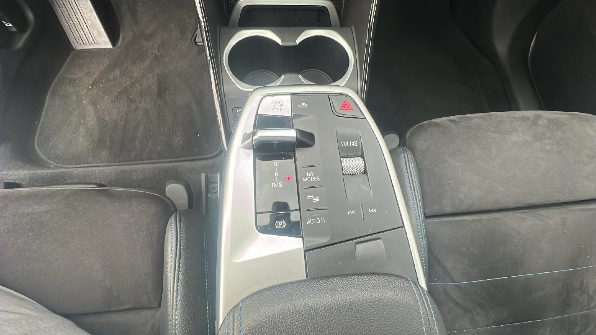 BMW X1 sDrive18d - foto 25