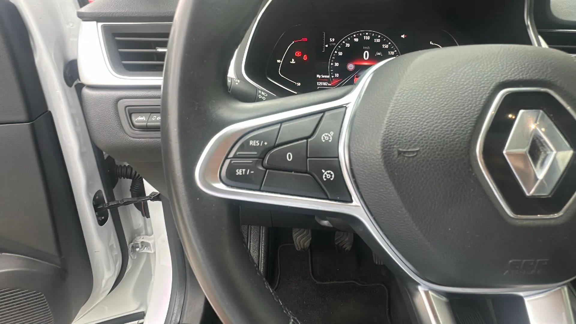 Renault Captur Intens TCe GPF Micro Híbrido - foto 17