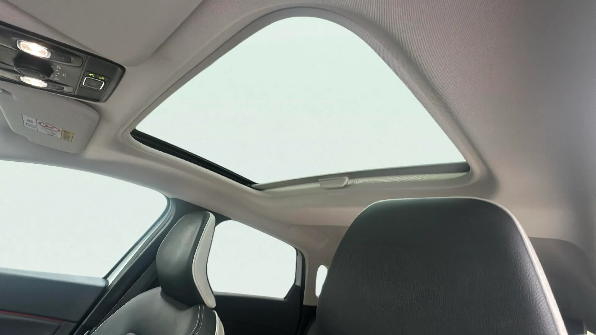 Renault Captur Intens TCe GPF Micro Híbrido - foto 23