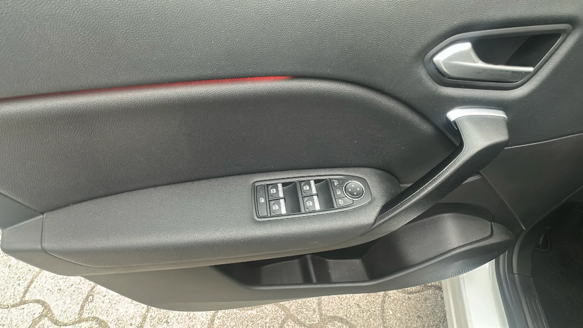 Renault Captur Intens TCe GPF Micro Híbrido - foto 21