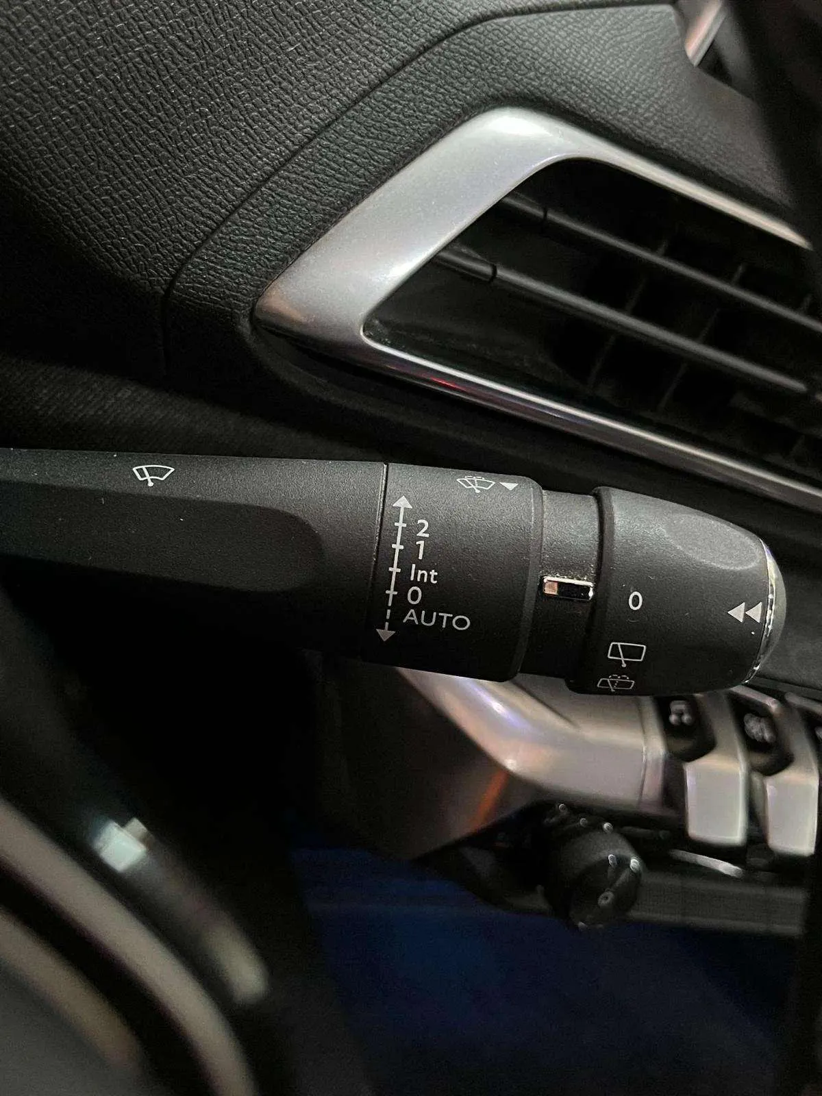 Peugeot 5008 Allure 1.2L PureTech - foto 16