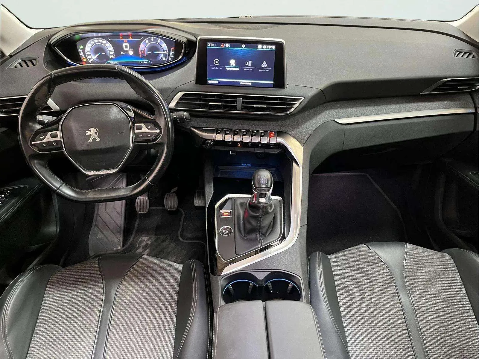 Peugeot 5008 Allure 1.2L PureTech - foto 17