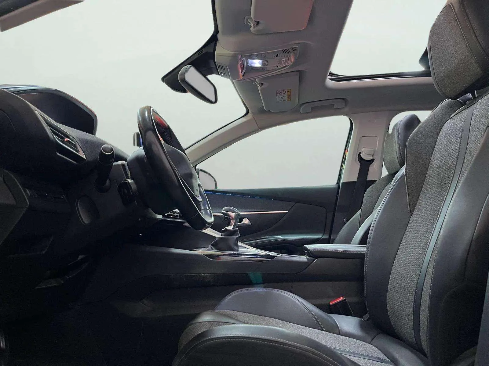 Peugeot 5008 Allure 1.2L PureTech - foto 20