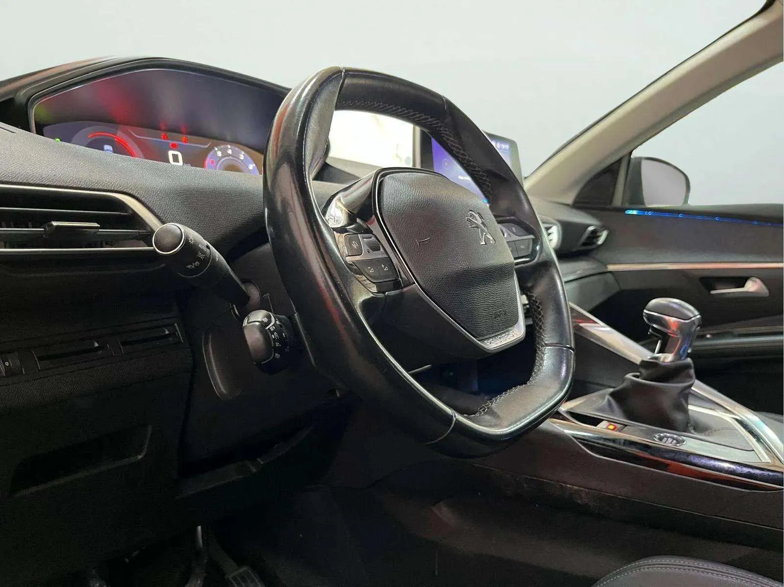 Peugeot 5008 Allure 1.2L PureTech - foto 10