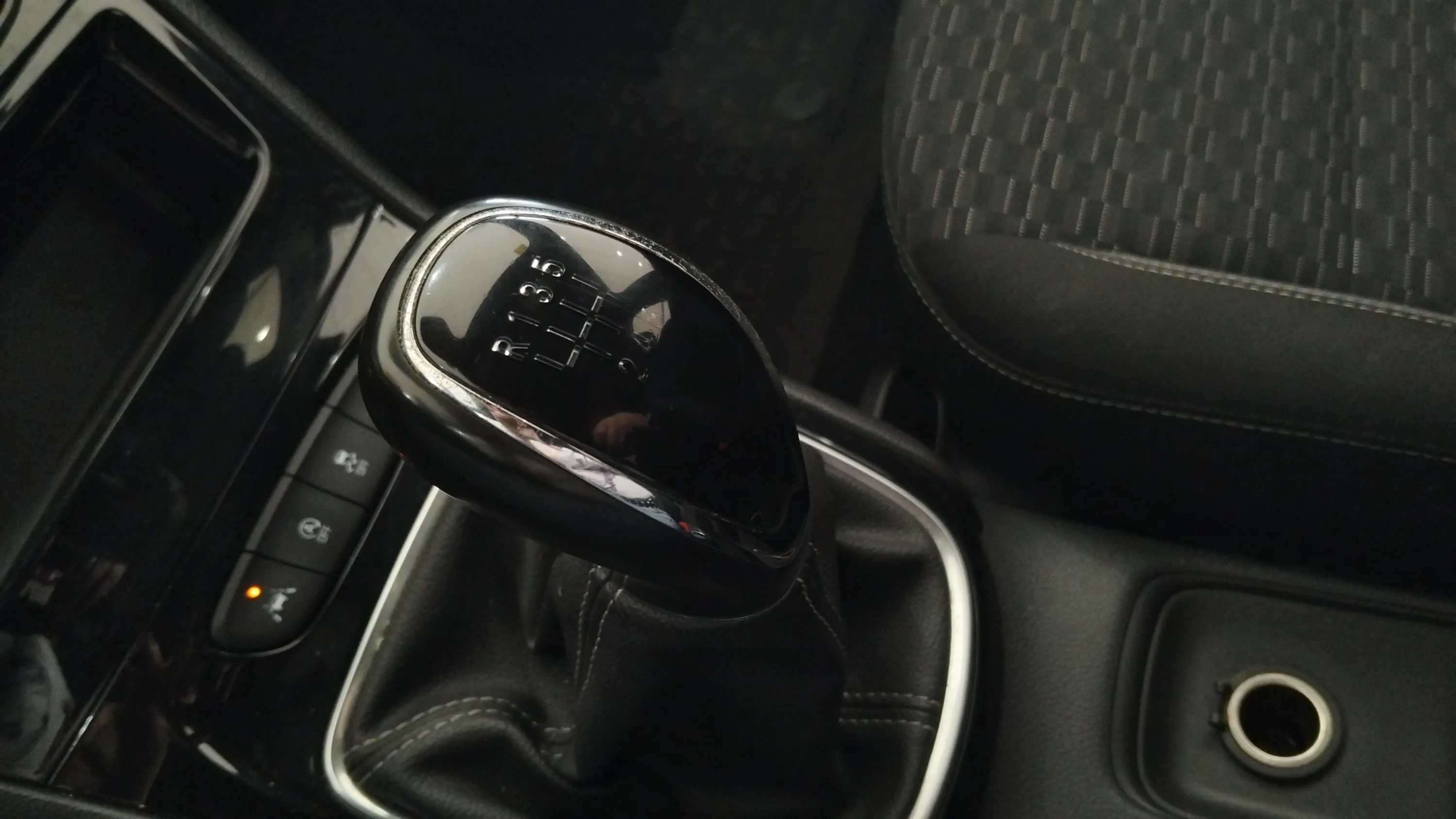 Opel Astra 1.2T SHT Business Elegance - foto 17