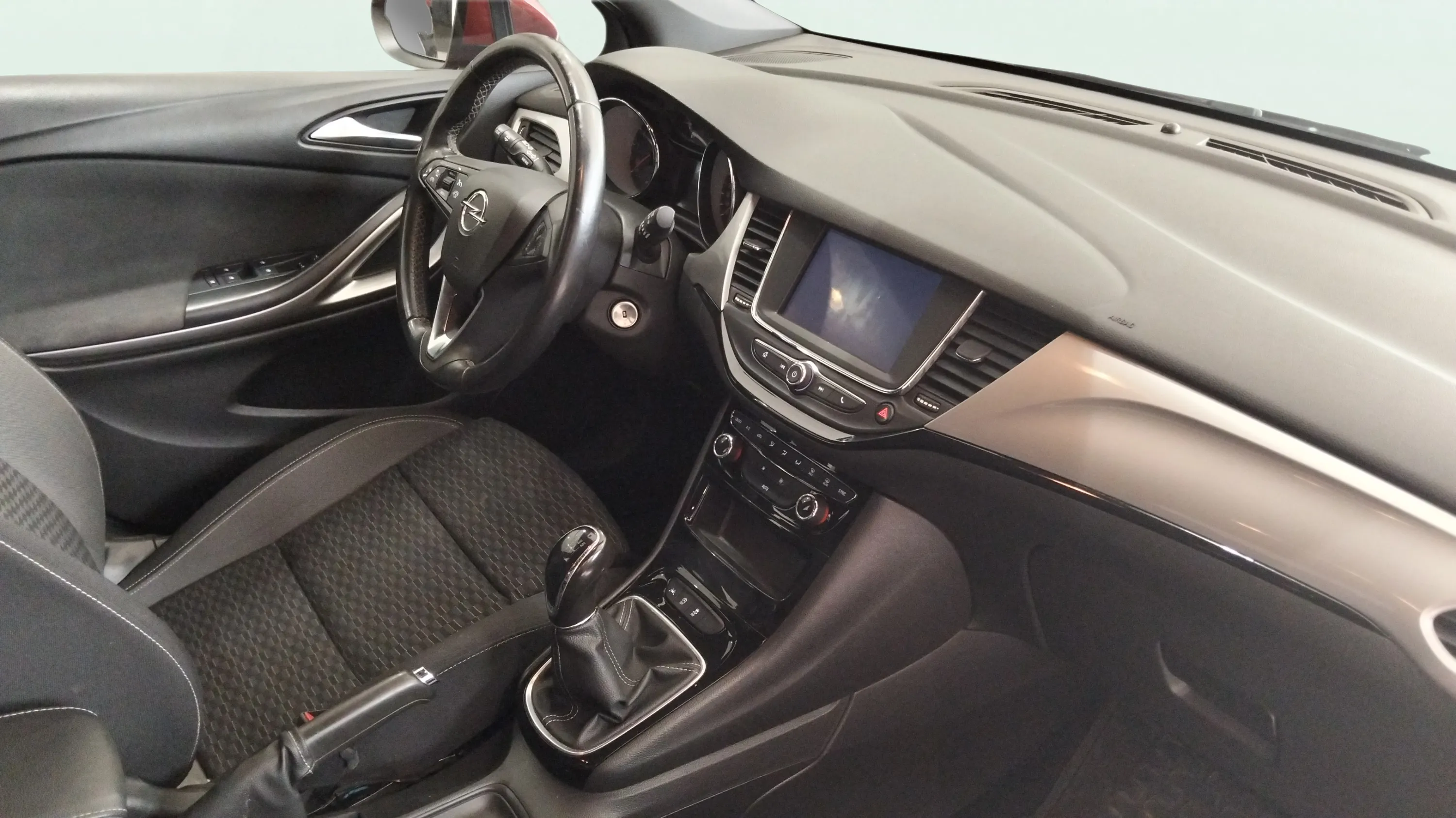 Opel Astra 1.2T SHT Business Elegance - foto 8