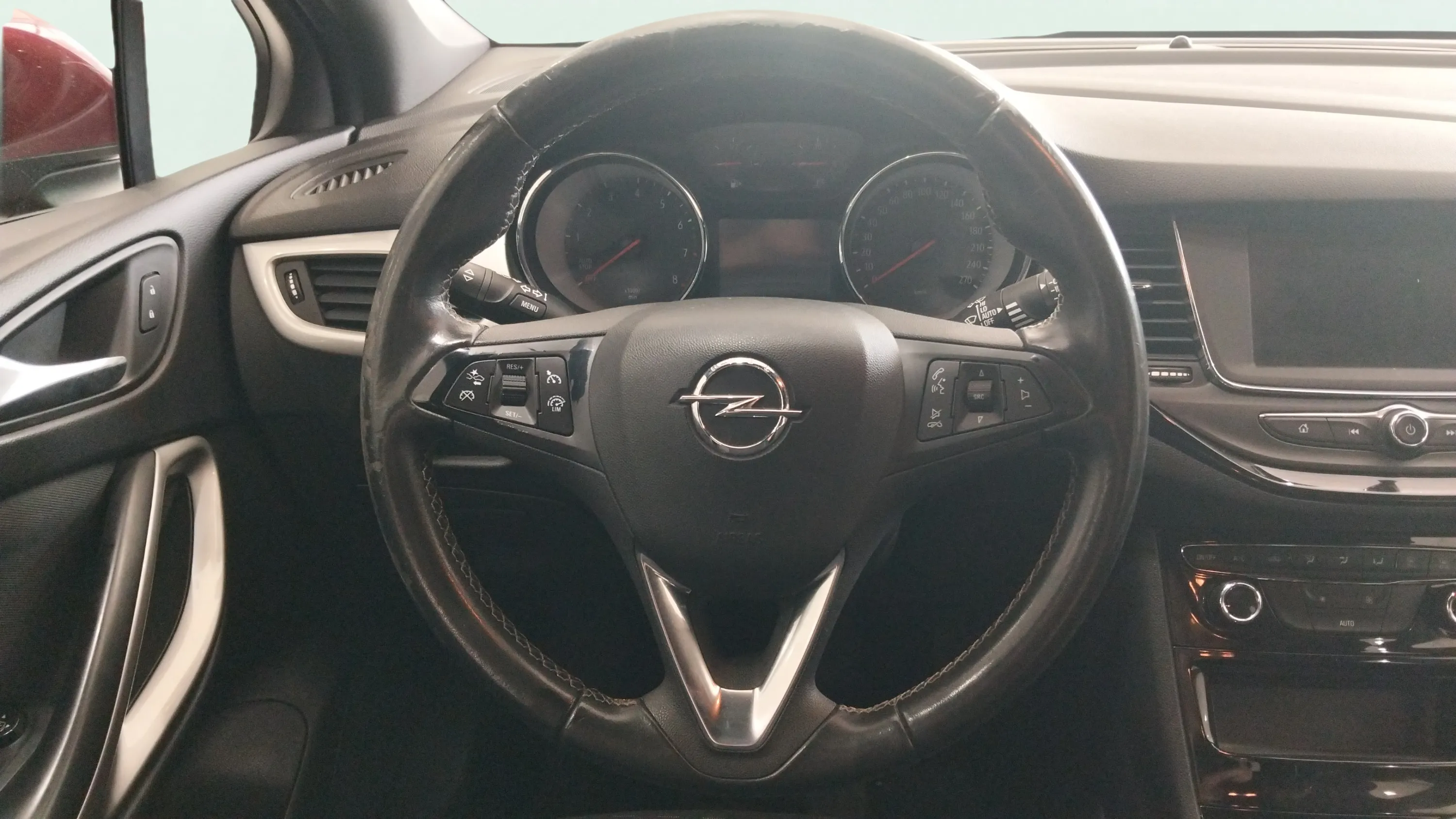 Opel Astra 1.2T SHT Business Elegance - foto 13