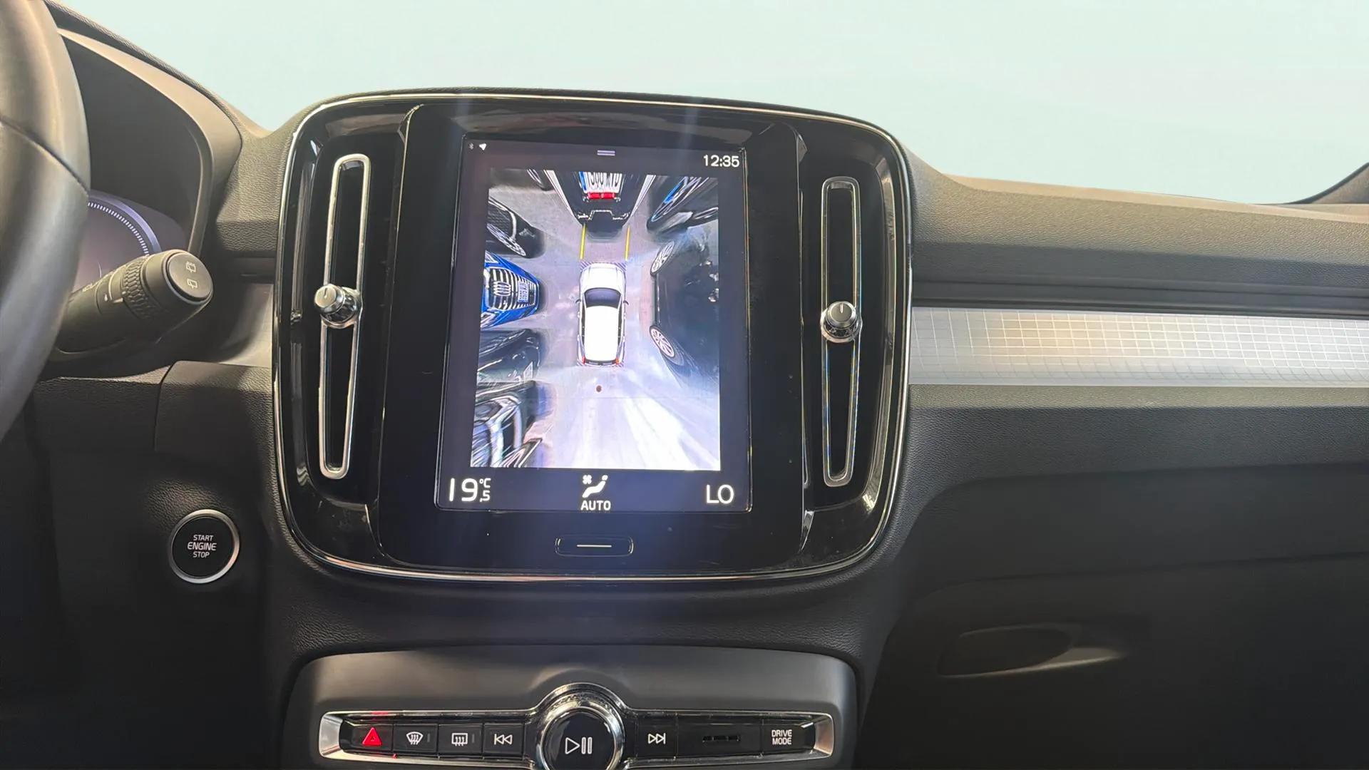 Volvo XC40 1.5 T4 Twin Recharge Plus Bright - foto 17