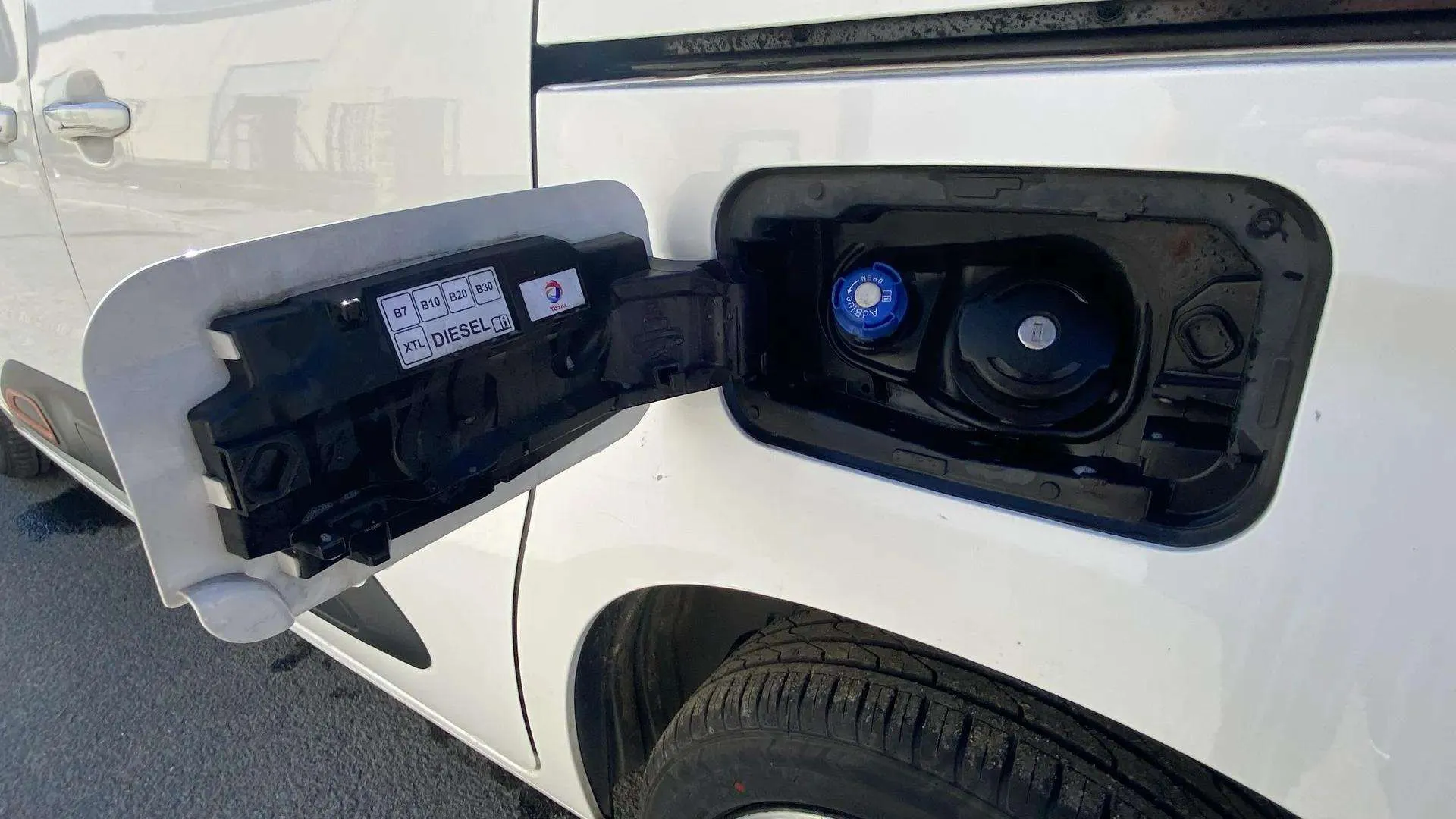 Citroën Berlingo Talla M BlueHDi 100 Shine - foto 42
