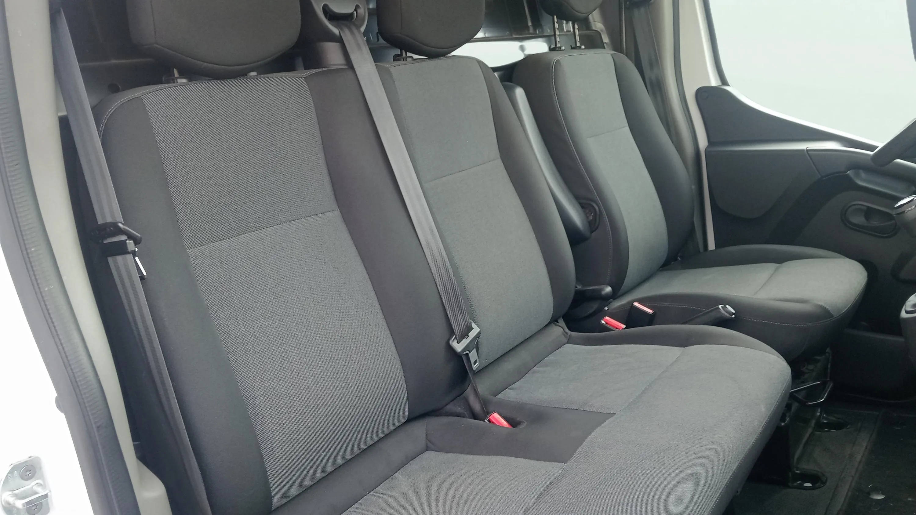 Nissan Interstar L3H2 35T 2.3dCi FWD GO - foto 19