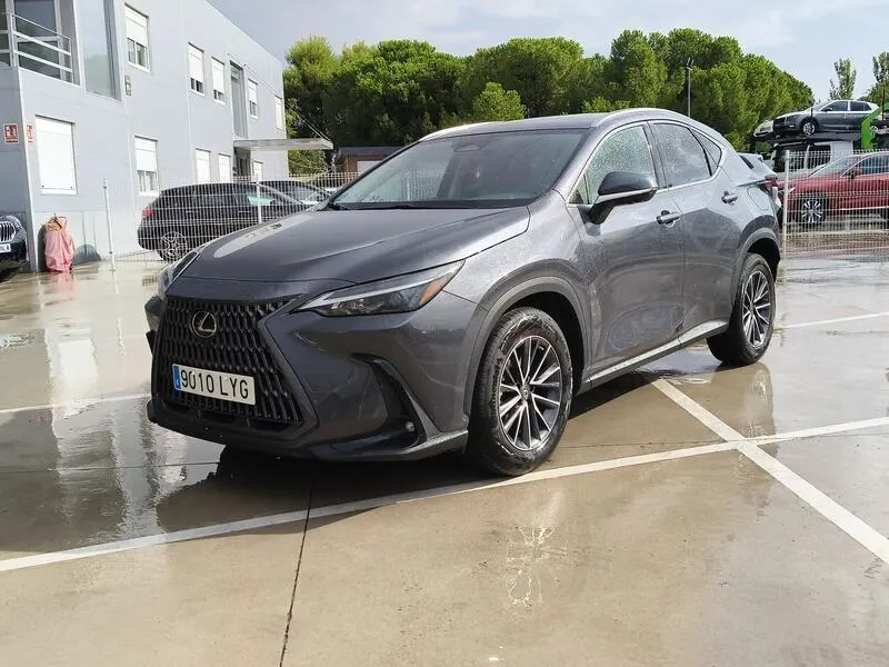 Lexus NX 350h Executive - foto 2