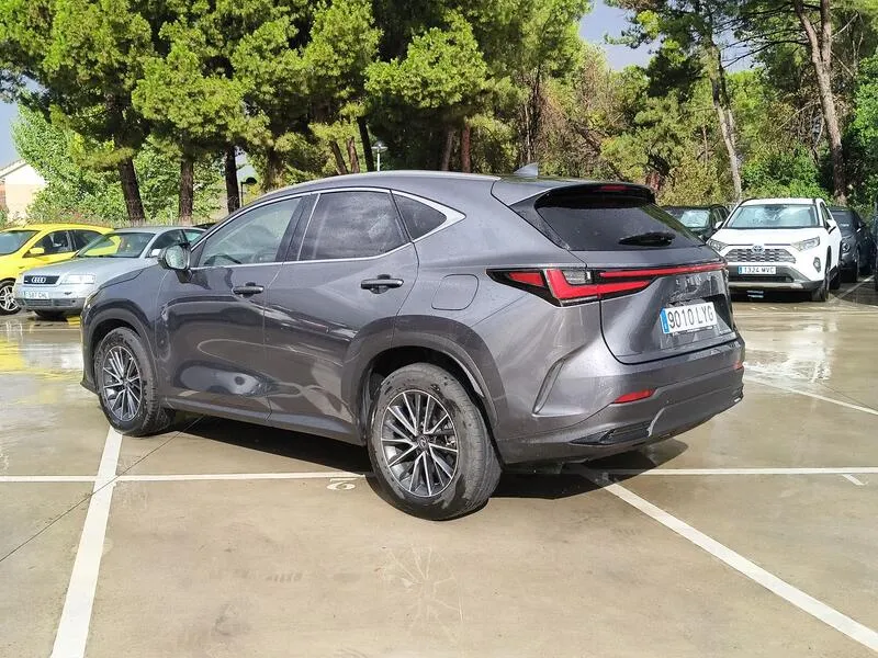 Lexus NX 350h Executive - foto 4