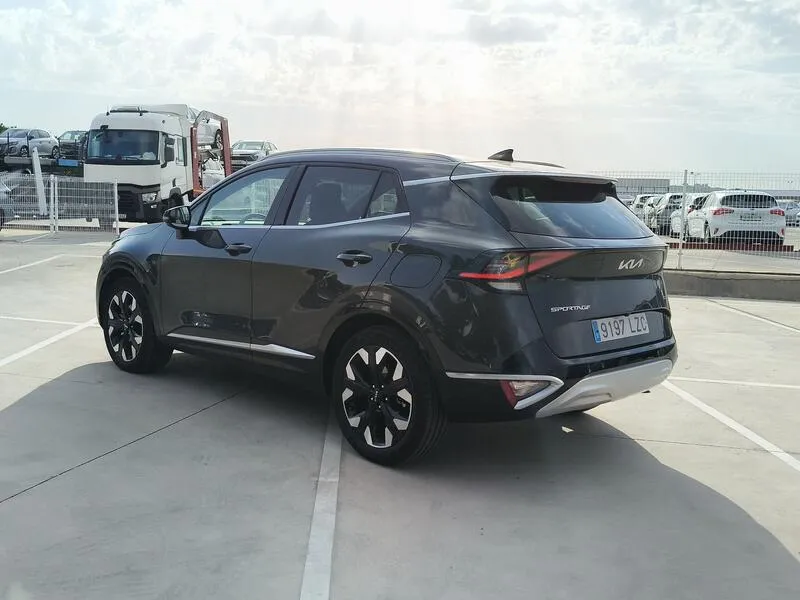 Kia Sportage 1.6 T-GDi PHEV Tech 4x4 - foto 4