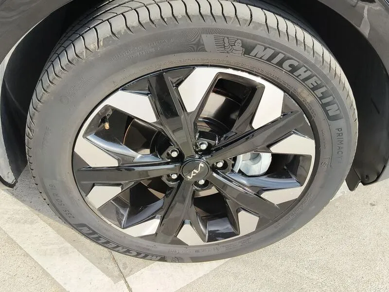 Kia Sportage 1.6 T-GDi PHEV Tech 4x4 - foto 39