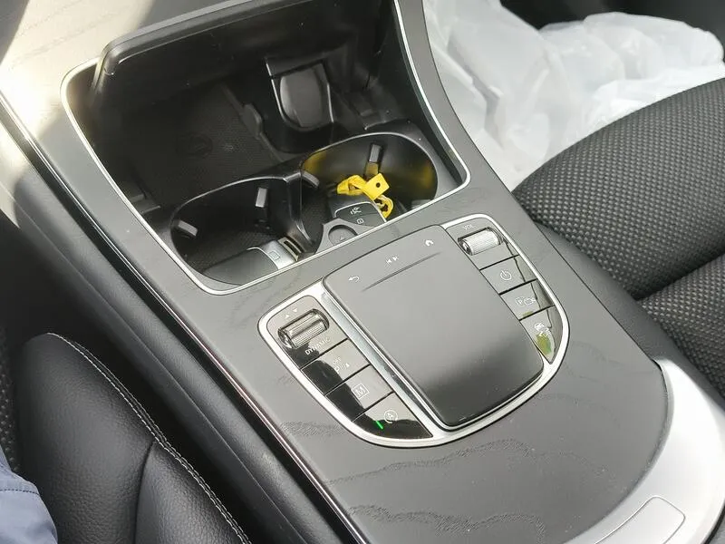 Mercedes-Benz GLC 200 4MATIC - foto 13