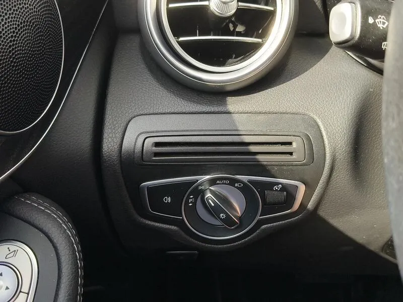 Mercedes-Benz GLC 200 4MATIC - foto 28