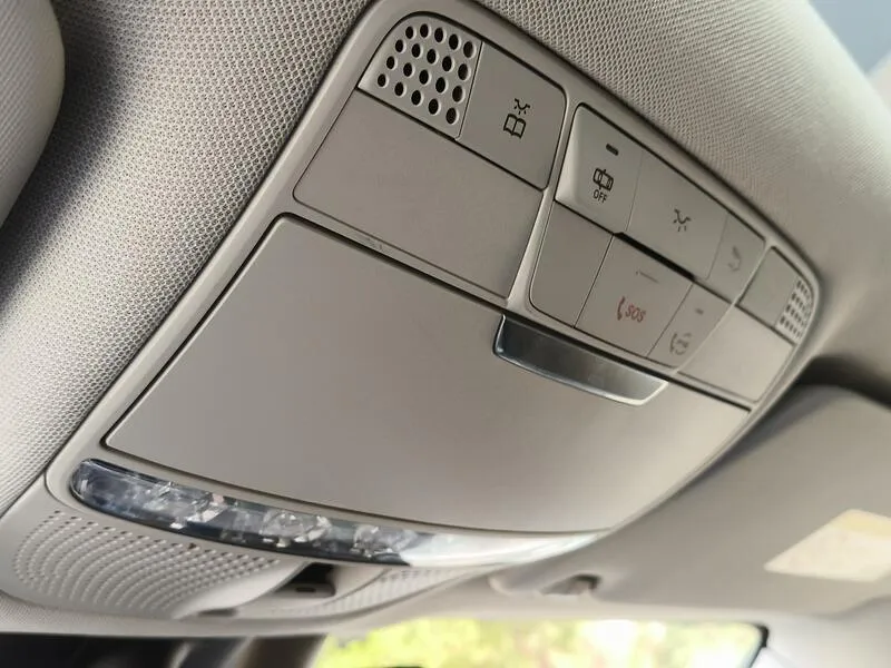 Mercedes-Benz GLC 200 4MATIC - foto 23