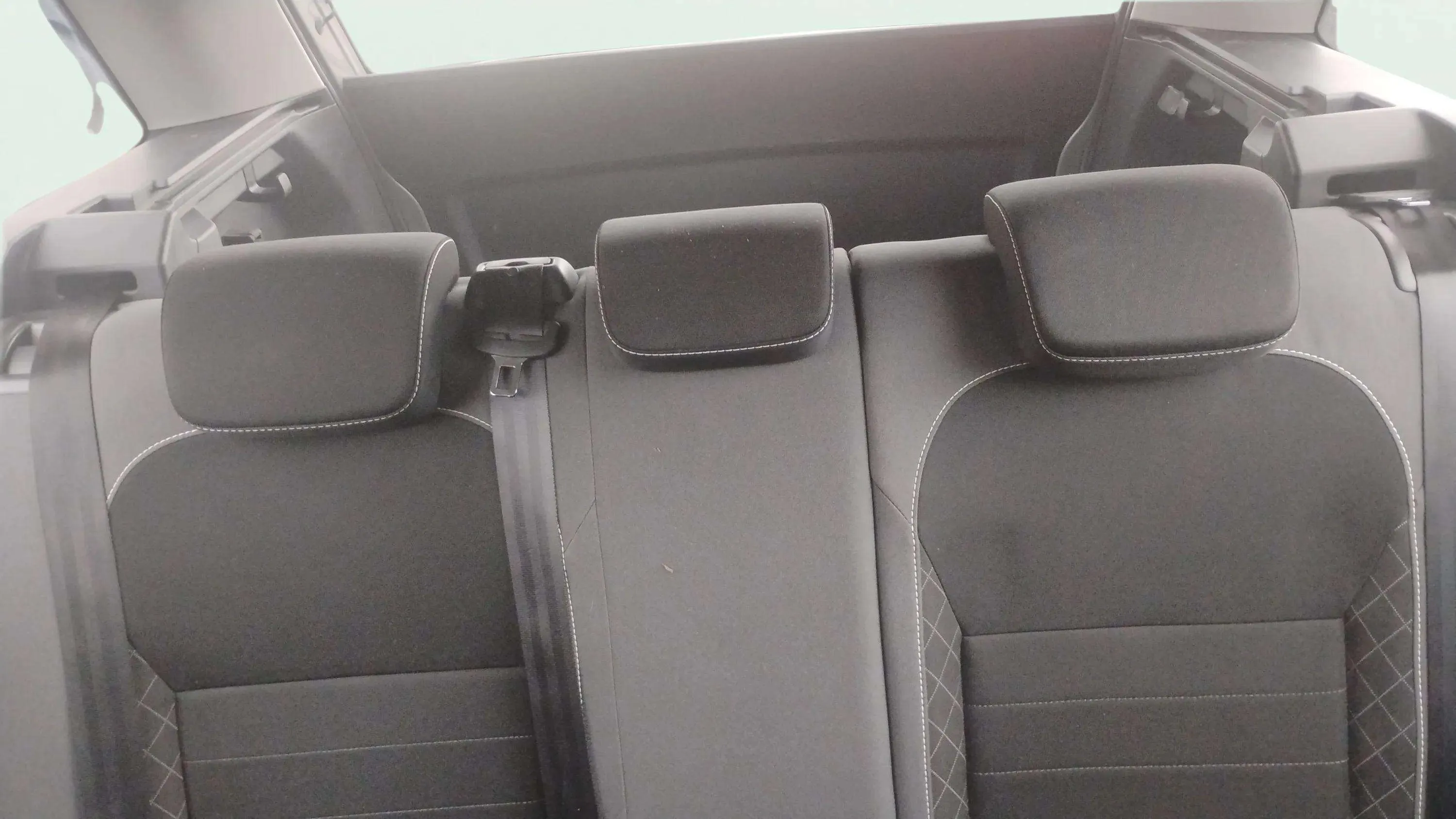 Škoda Fabia 1.0 TSI Active - foto 15
